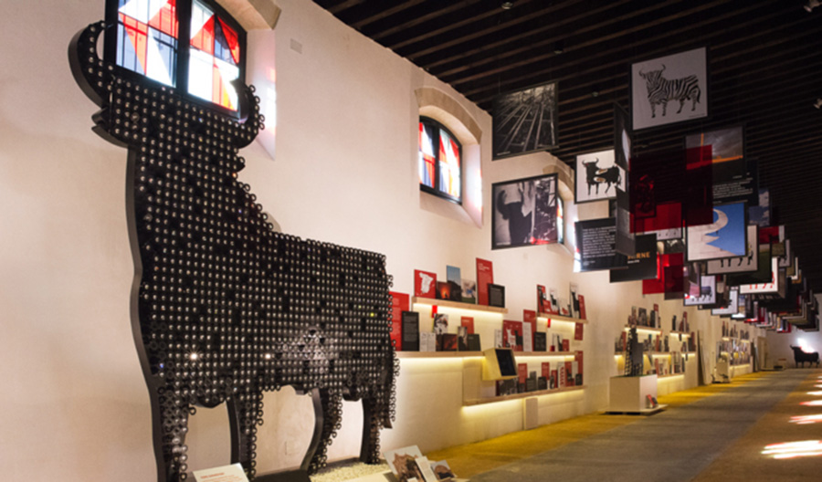 Exposición Toro Galley Toro Gallery