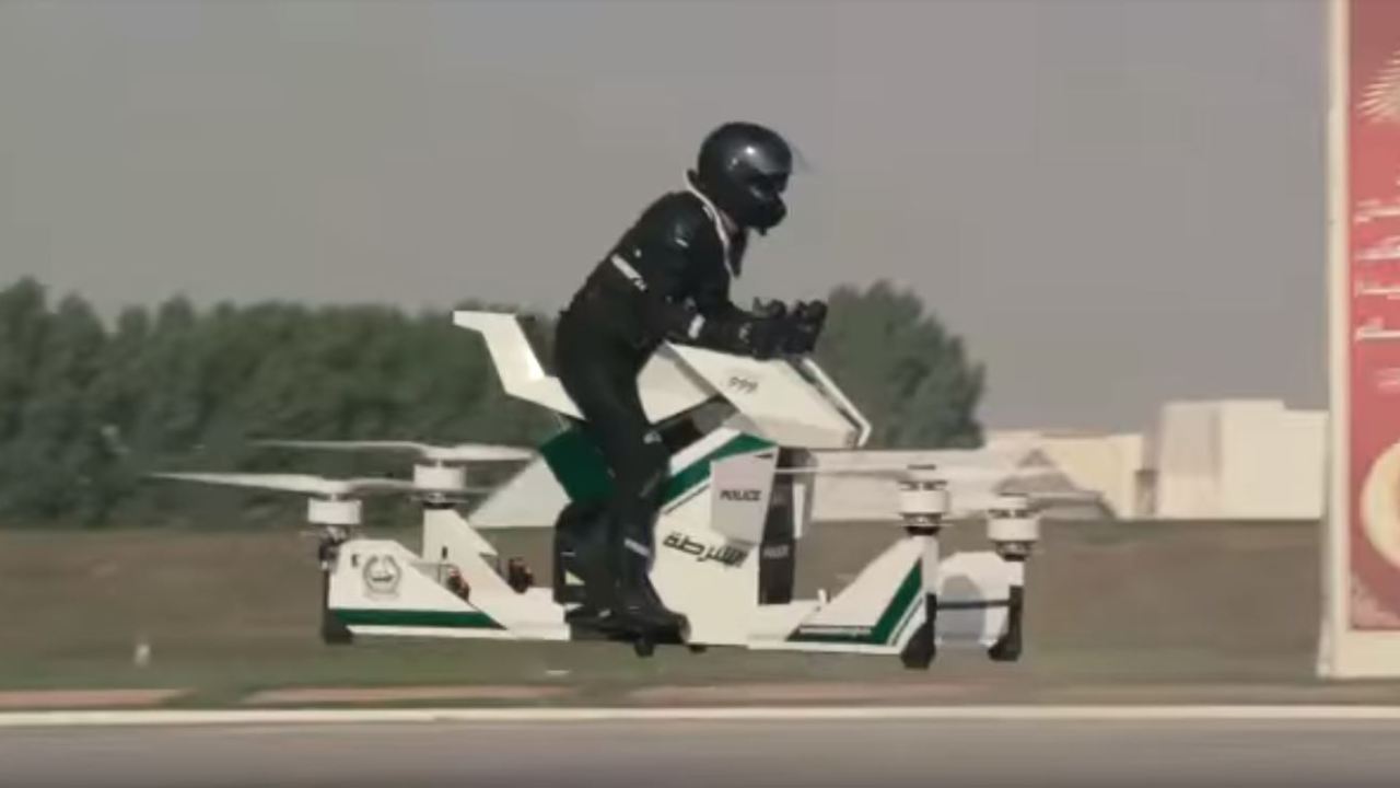 Vídeo: la nueva moto voladora la Policía de Dubái -- Autobild.es