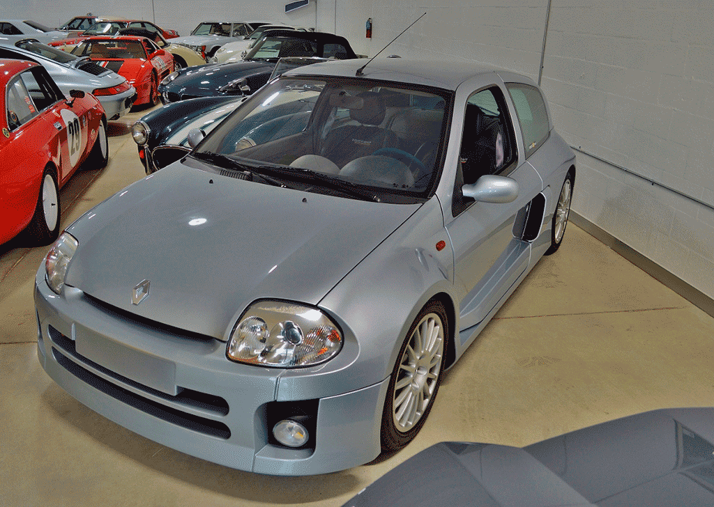 Renault Clio V6