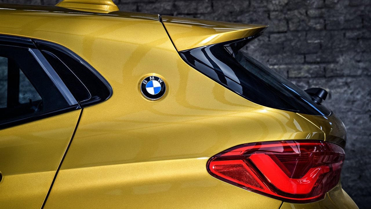 Sabes cuál es el BMW de los 70 al que rinde homenaje el BMW X2? --  Autobild.es