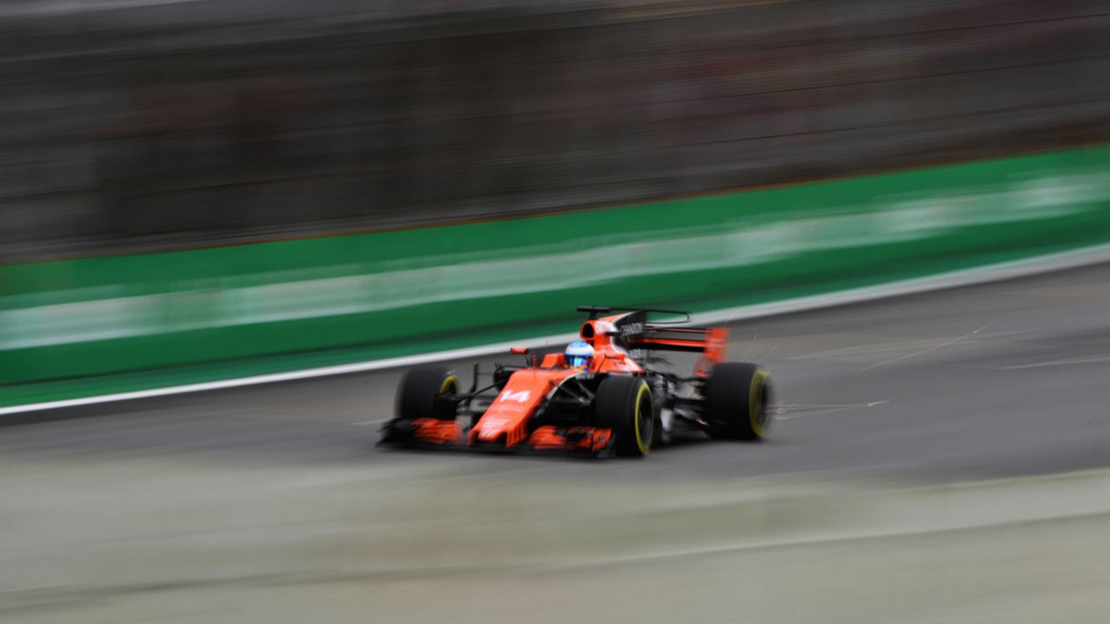 Fernando Alonso en la clasificación del GP Brasil 2017