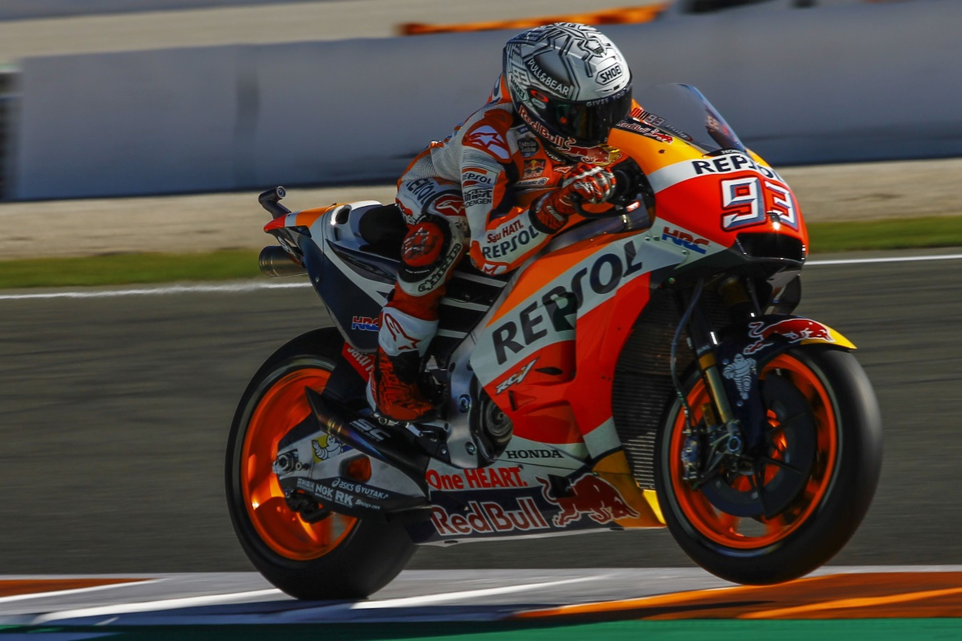 Marc Márquez termina el test de MotoGP en Valencia como el más rápido