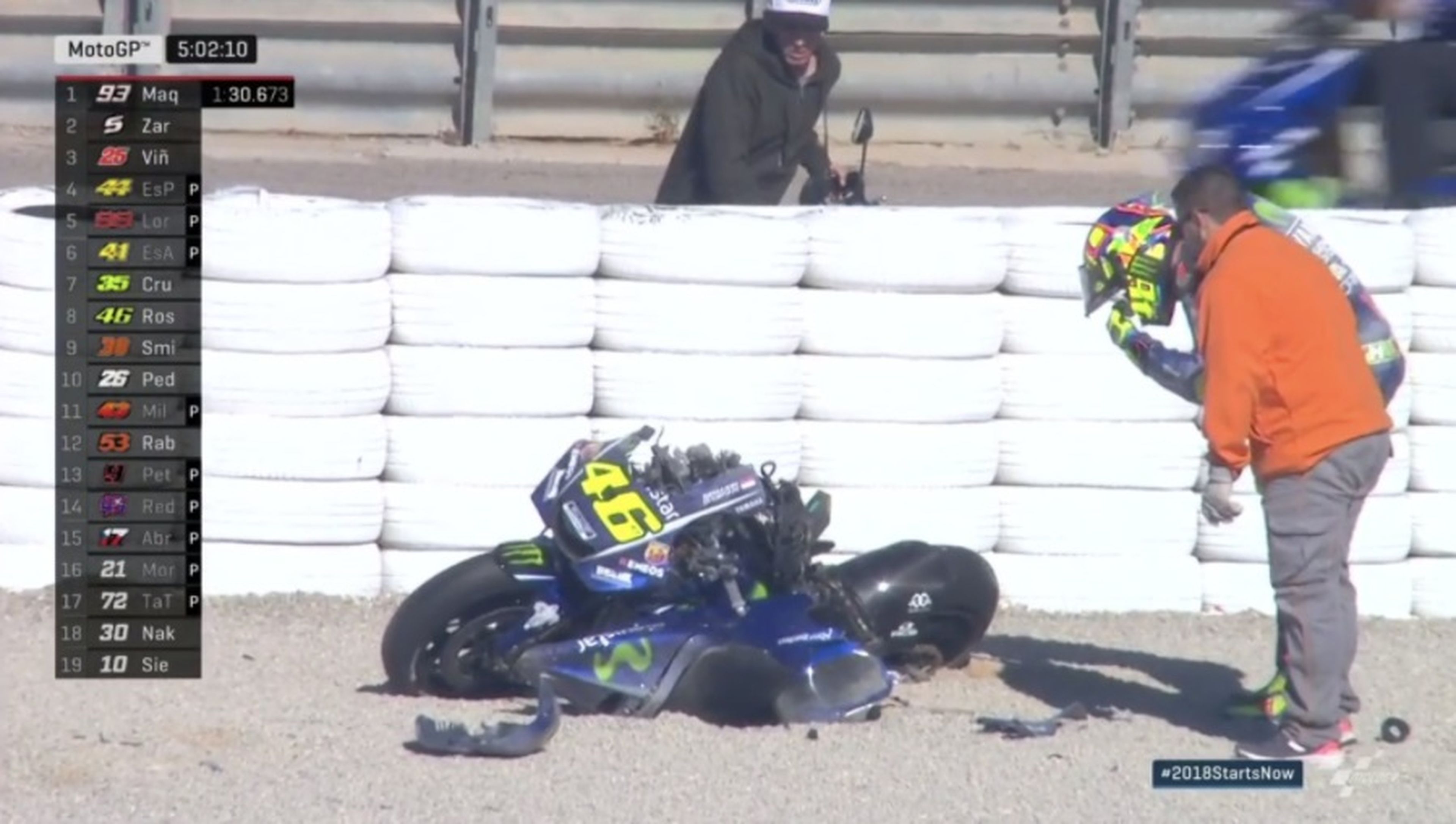Valentino Rossi destroza su Yamaha en el test de MotoGP en Valencia