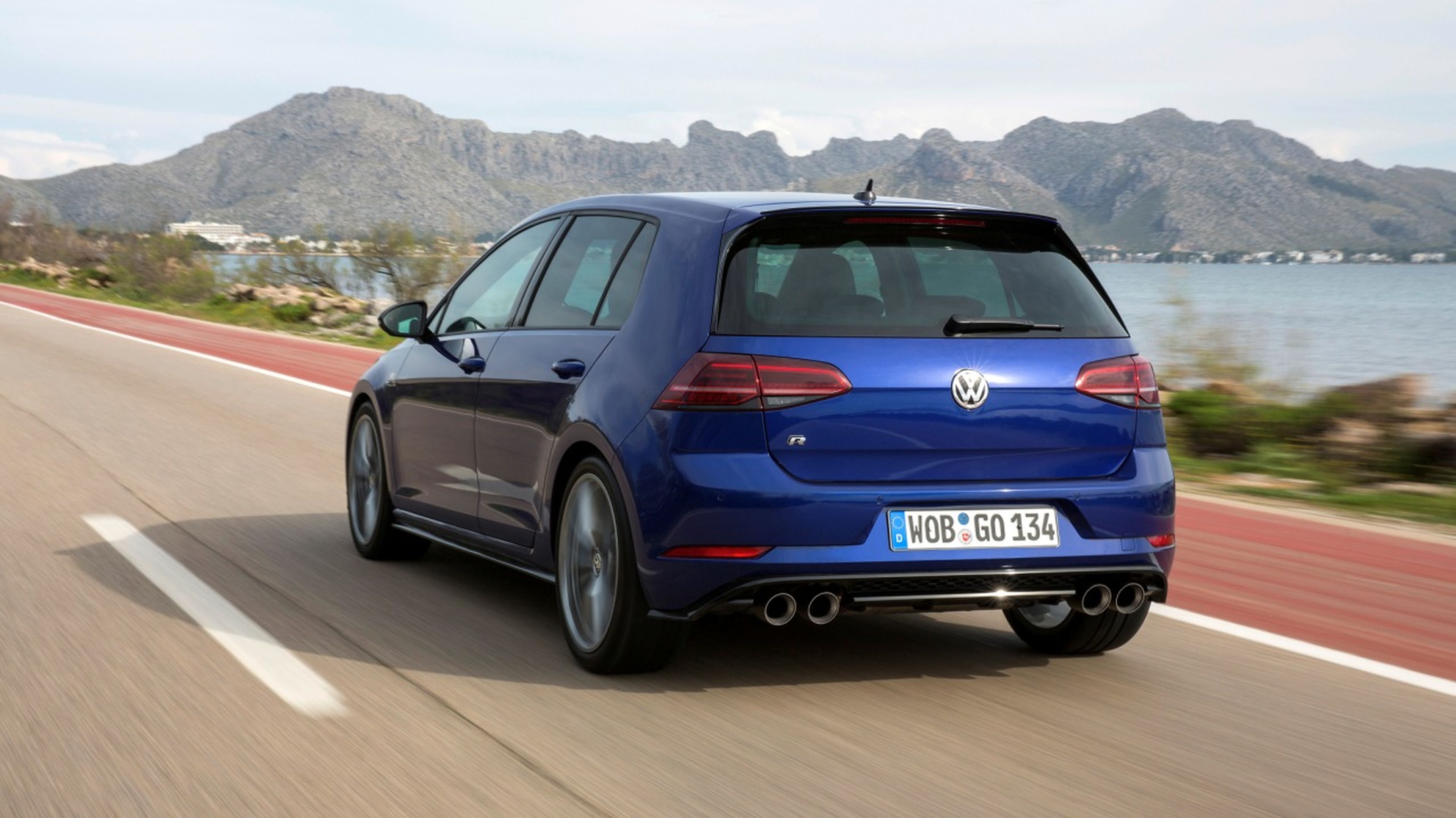 Volkswagen Golf R Performance Package