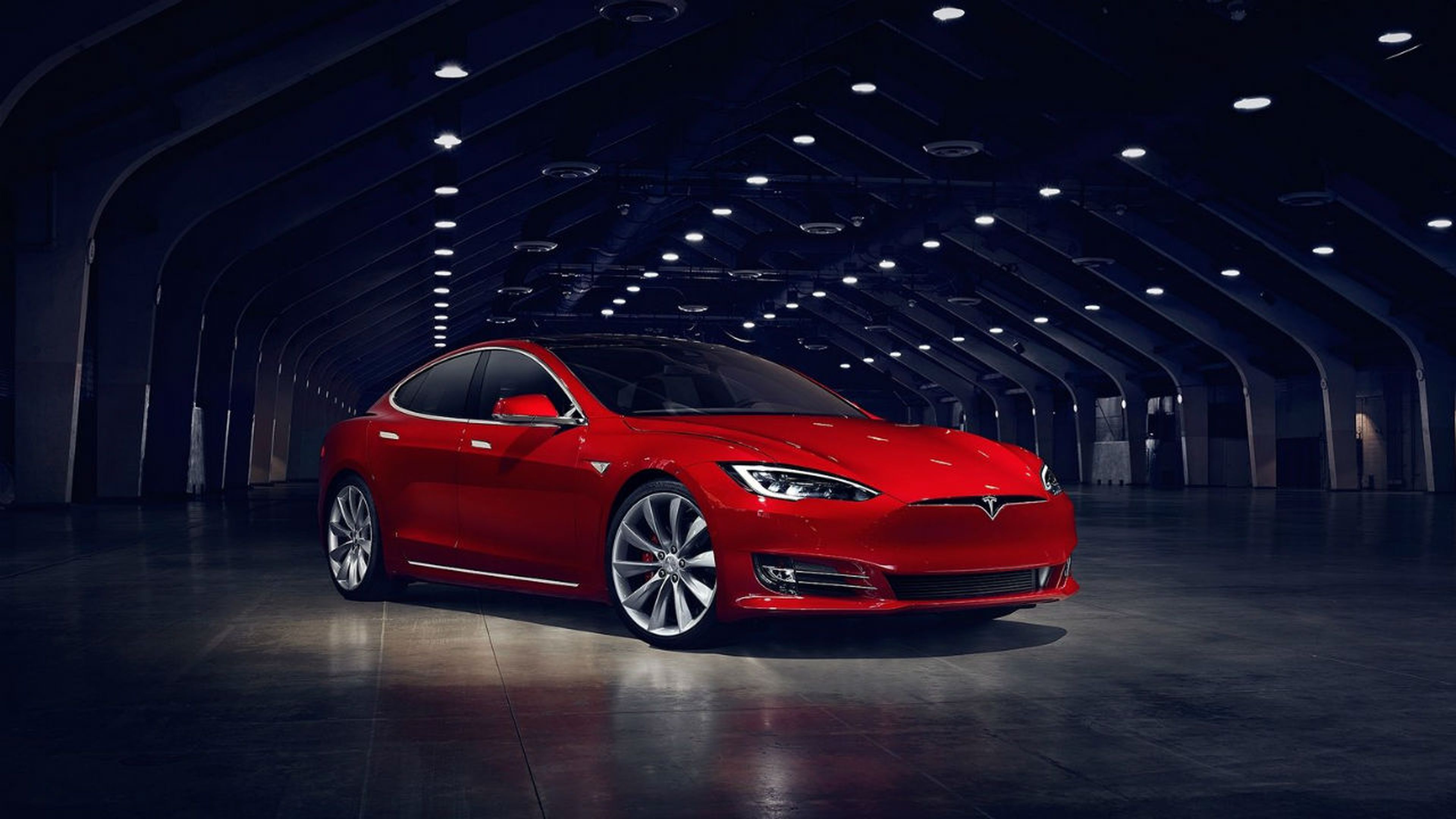 Los coches de Brad Pitt: Tesla Model S
