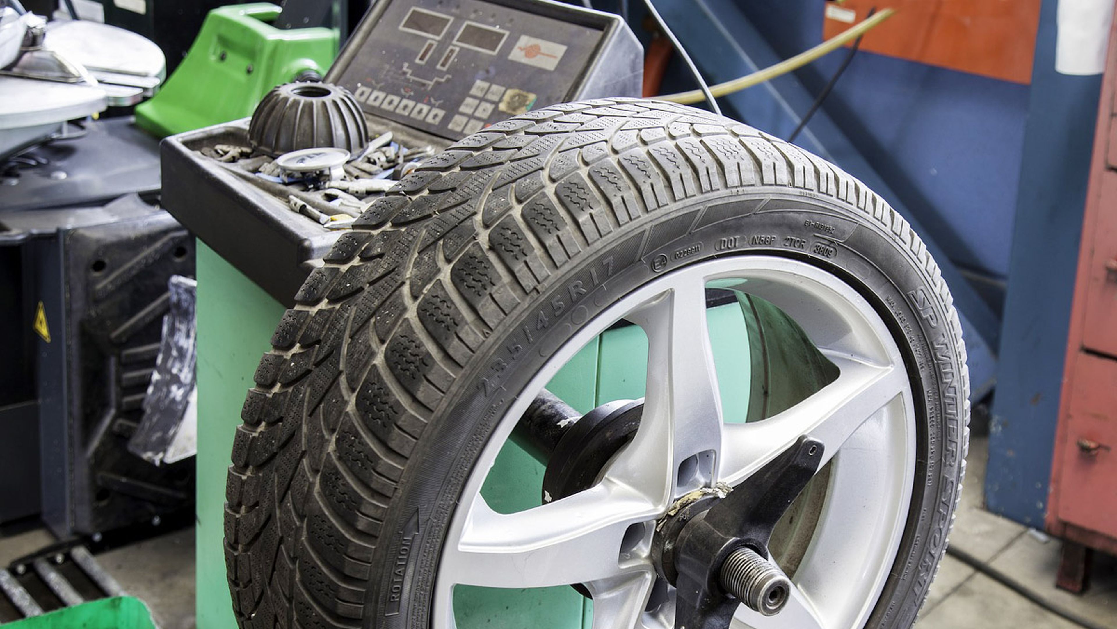 ¿Sabes cuándo debes cambiar tus neumáticos?