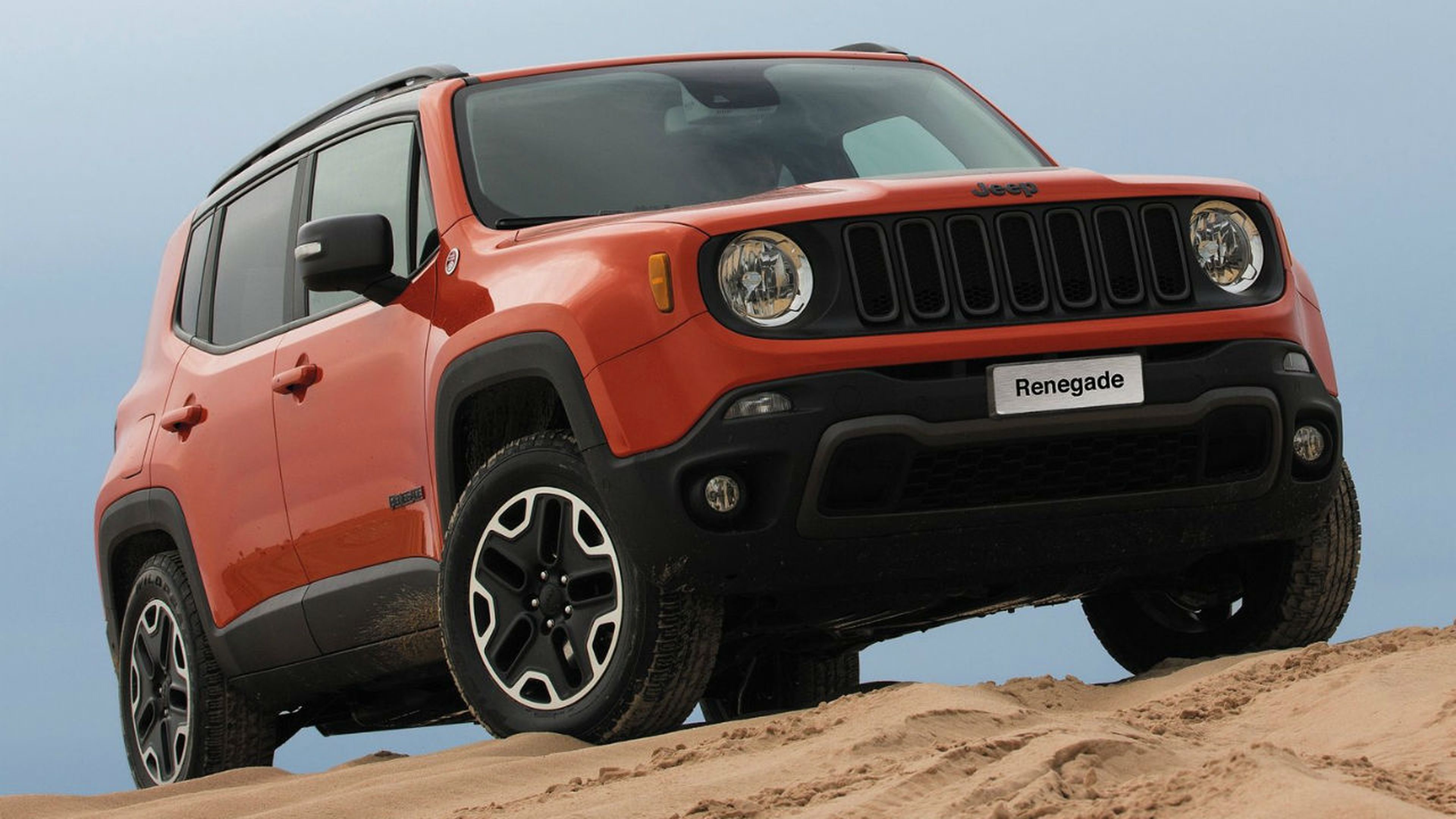 5 coches que no tenías ni idea de que son manuales: Jeep Renegade
