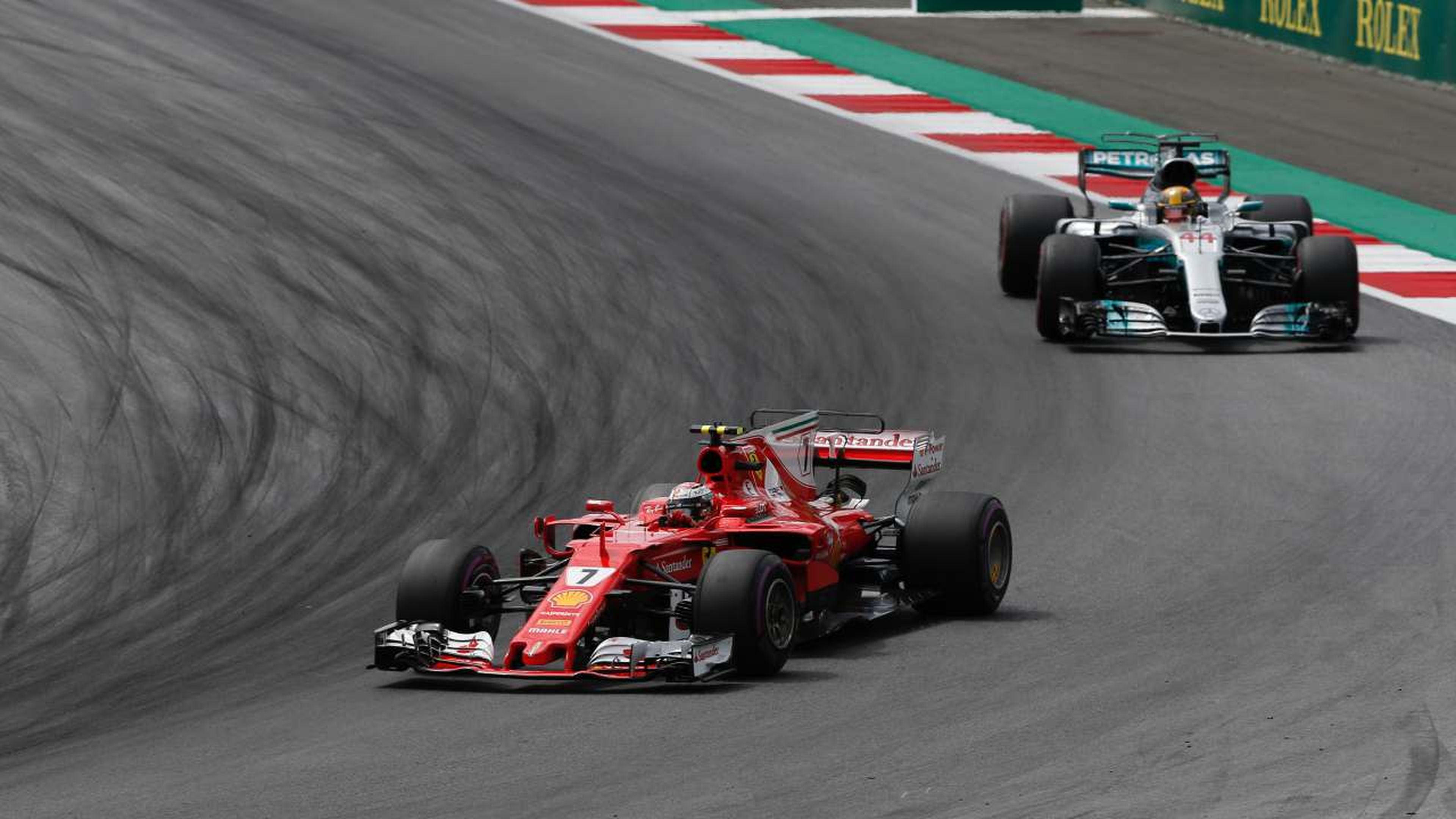 Ferrari y Mercedes en el GP Brasil 2017