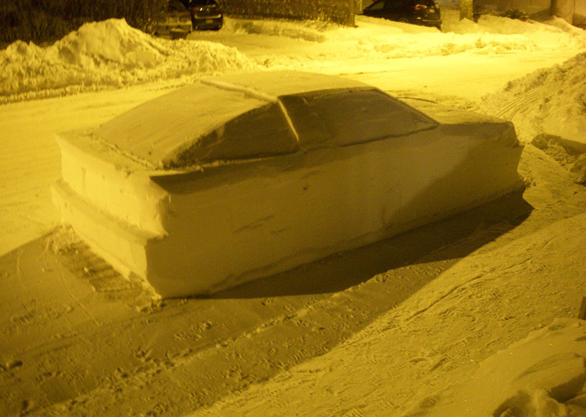 Toyota supra hecho de nieve