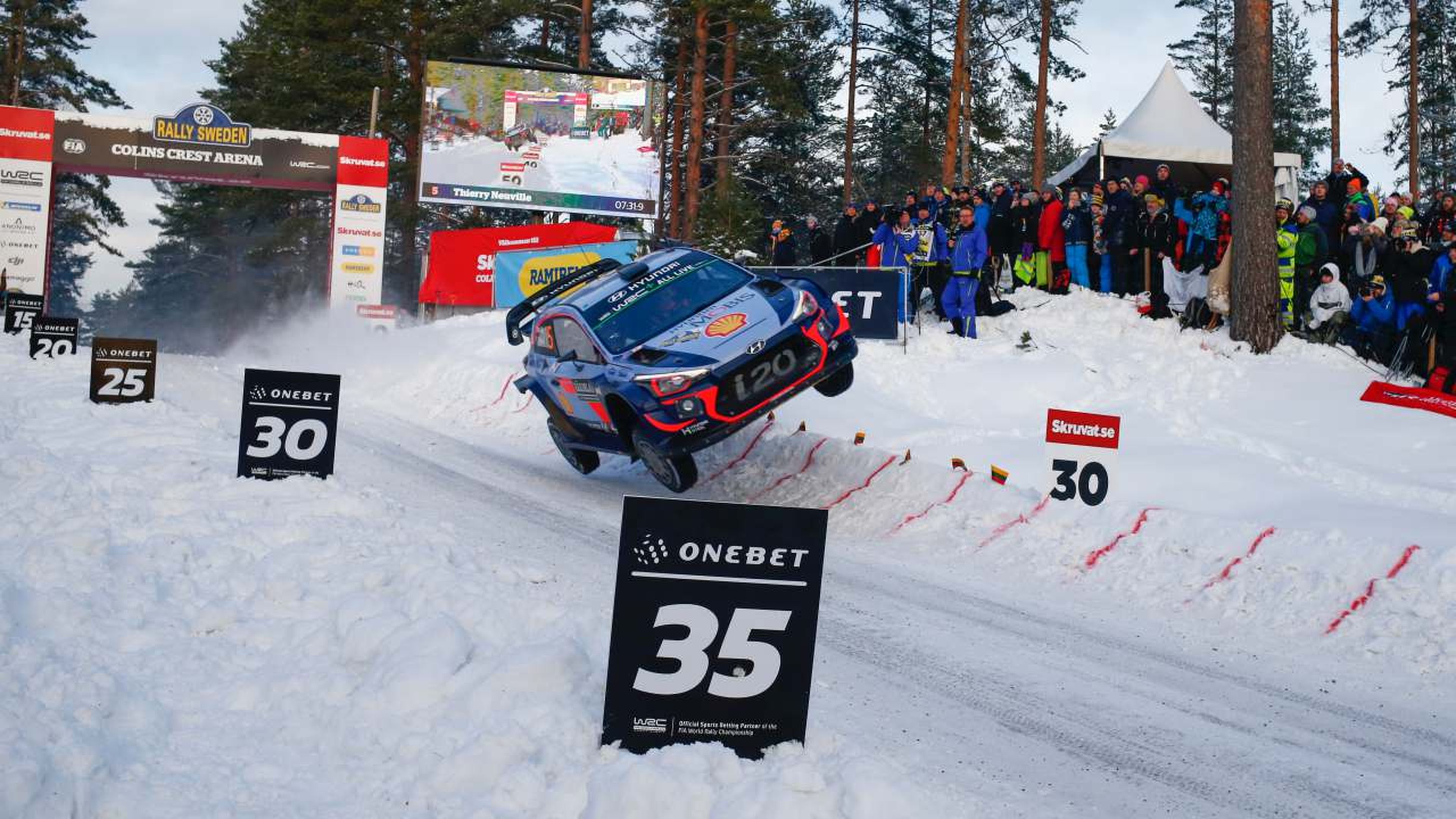 Neuville en WRC Suecia 2