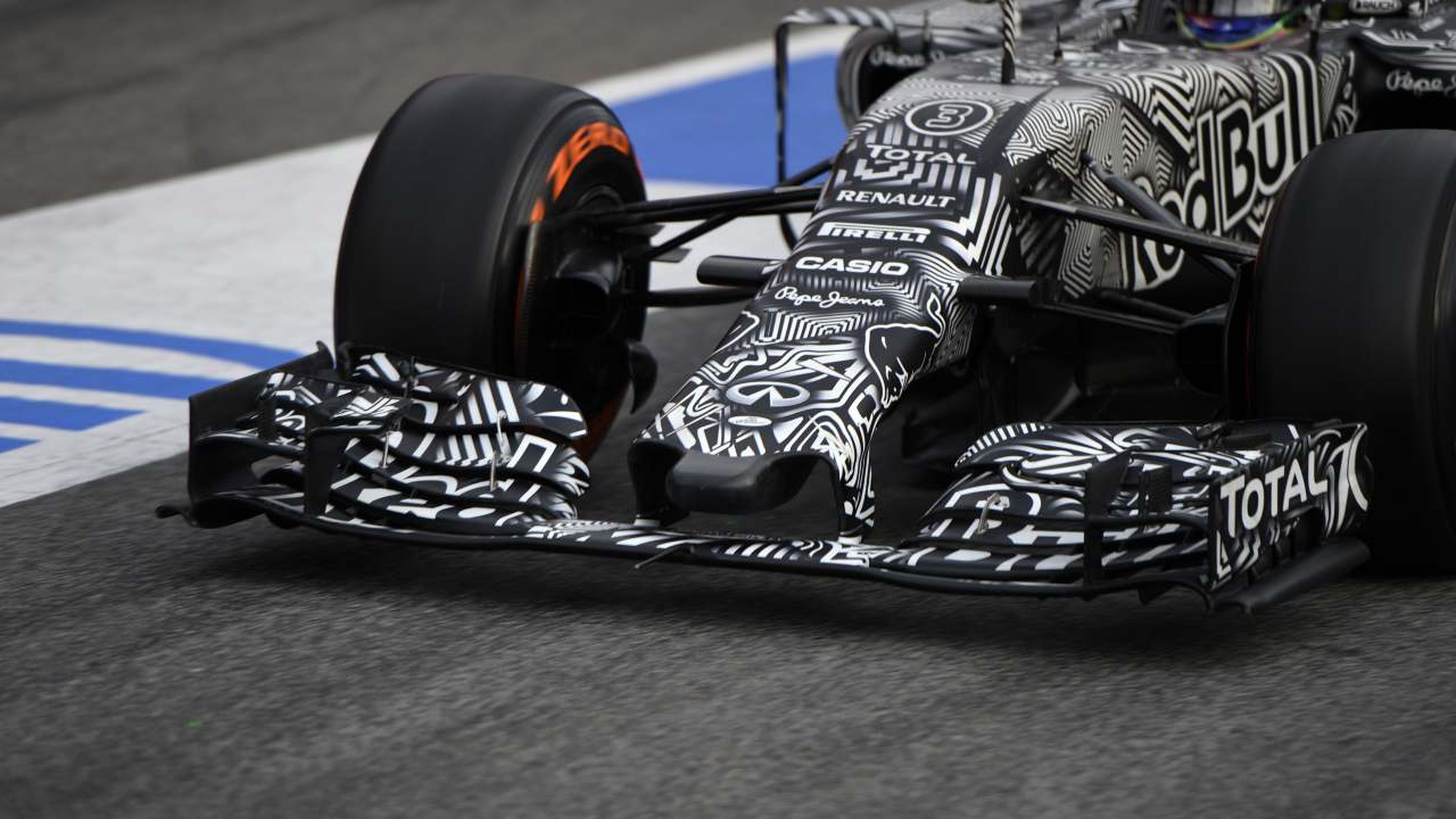Red Bull F1 camuflaje