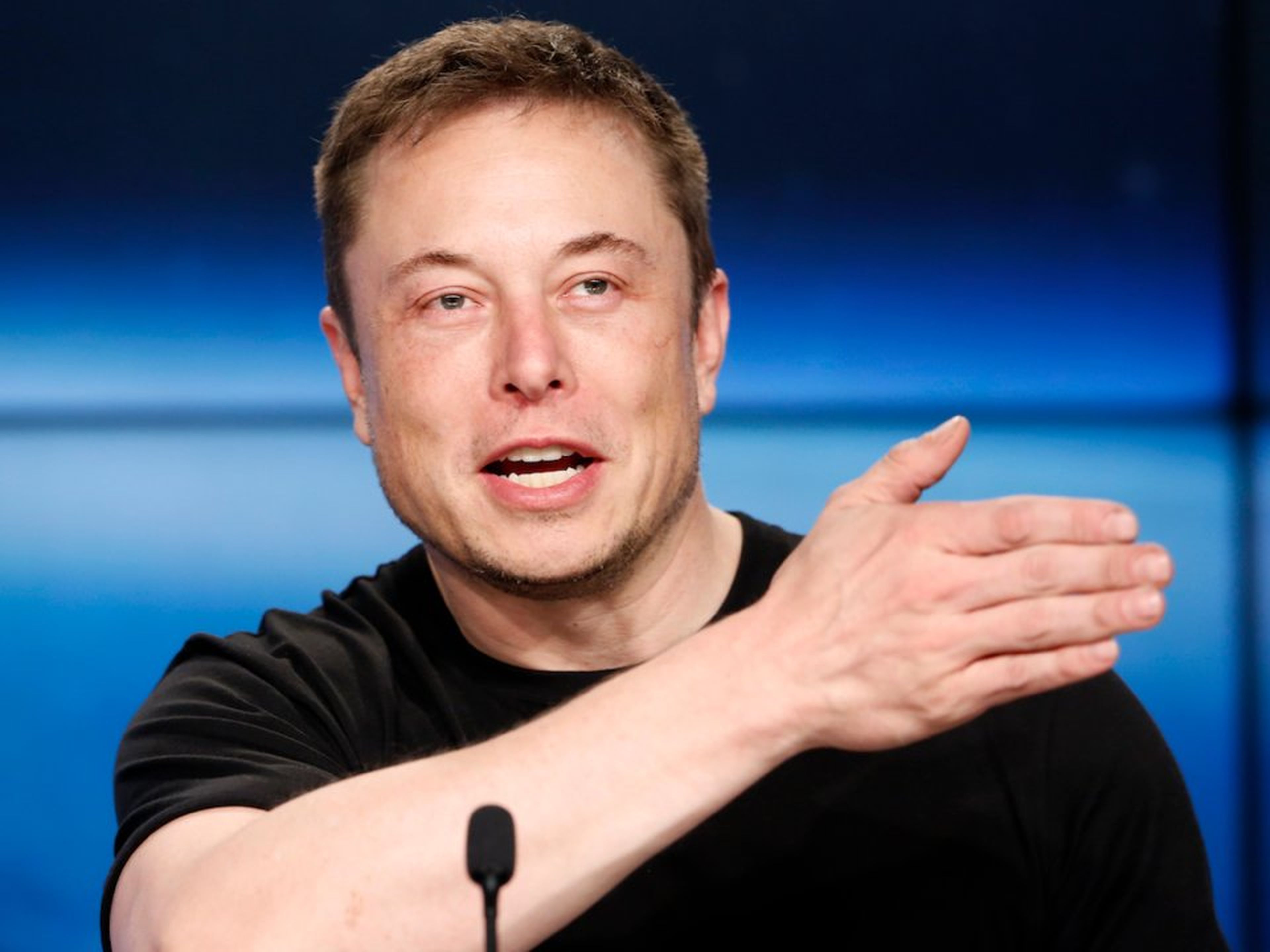 Elon Musk eliminó la página de SpaceX de Facebook