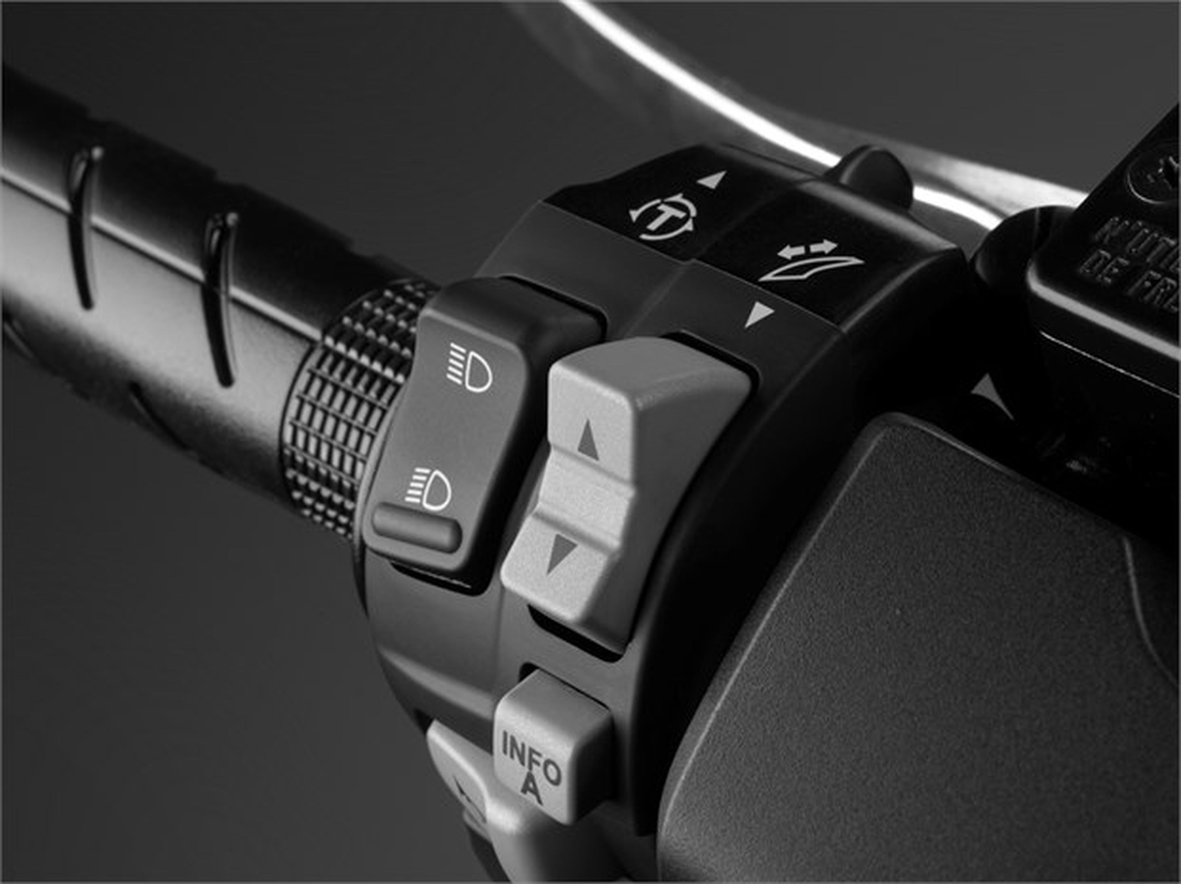El nuevo Control Selectivo de Par Motor reafirma el carácter premium del Forza 300