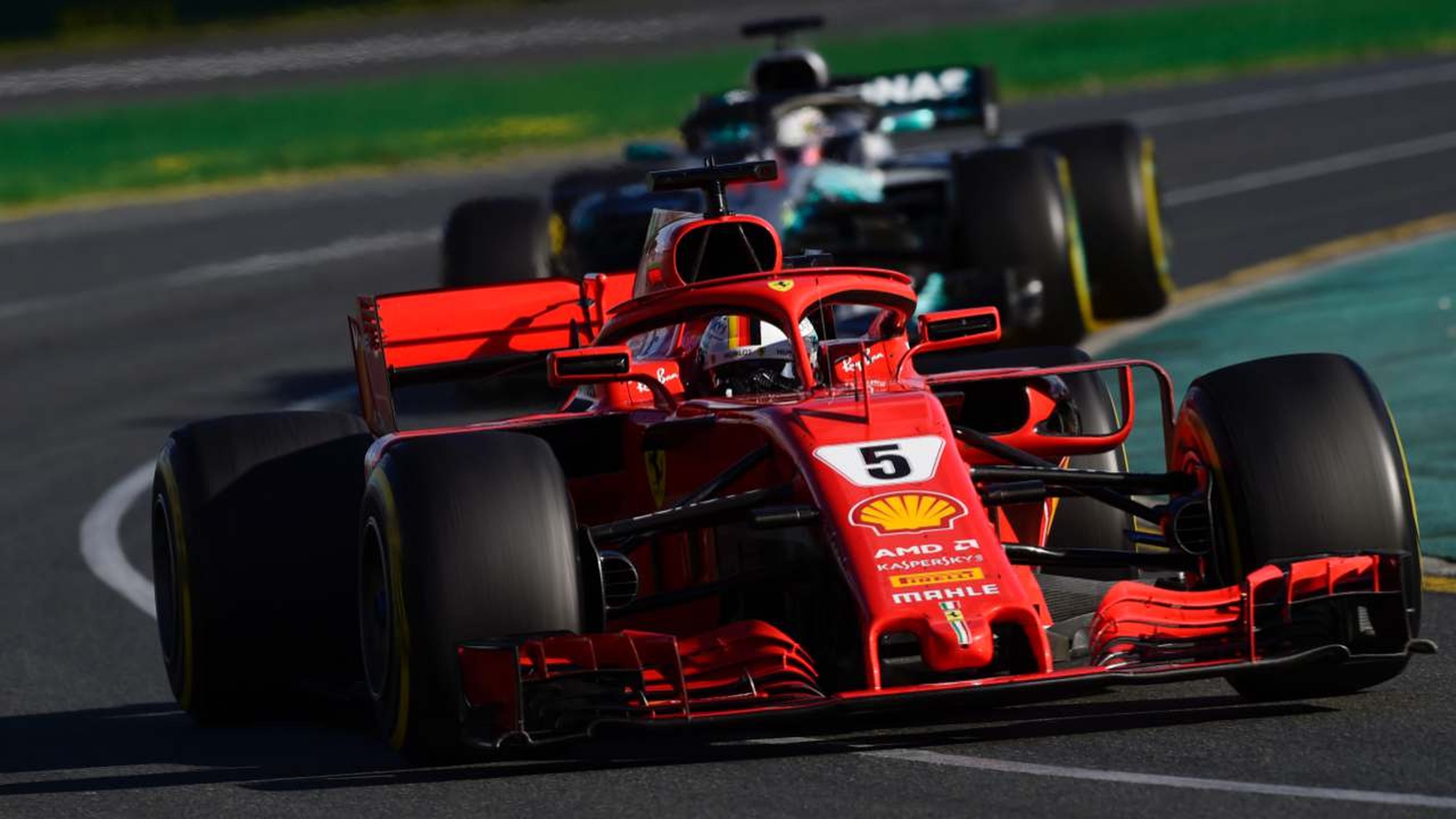 Sebastian Vettel vence en Australia