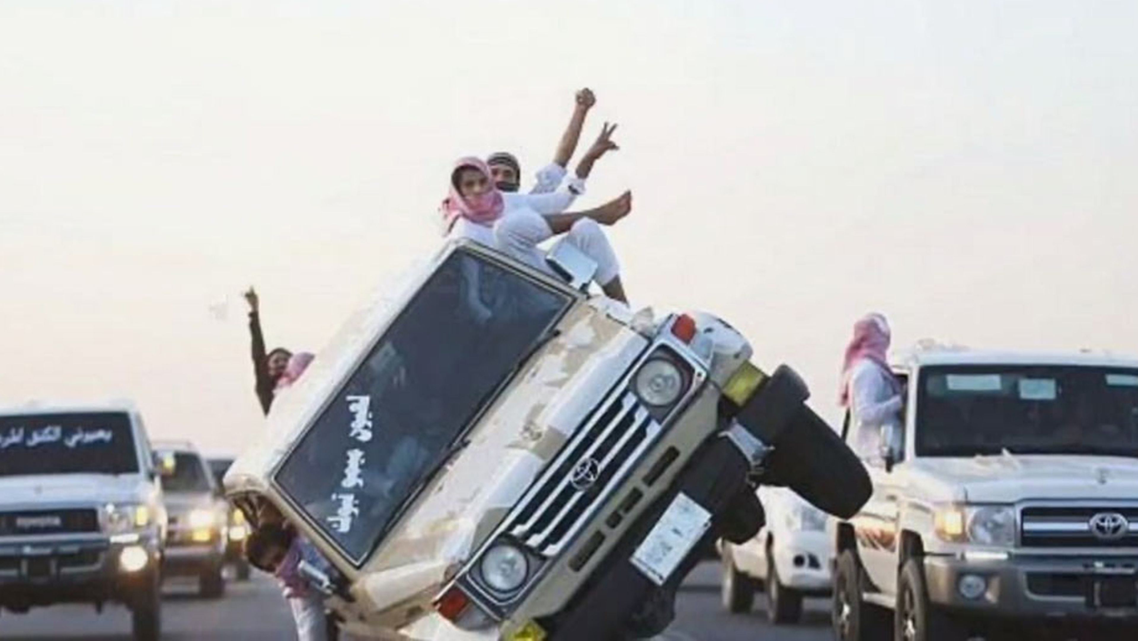 Subastan en Arabia 923 vehículos