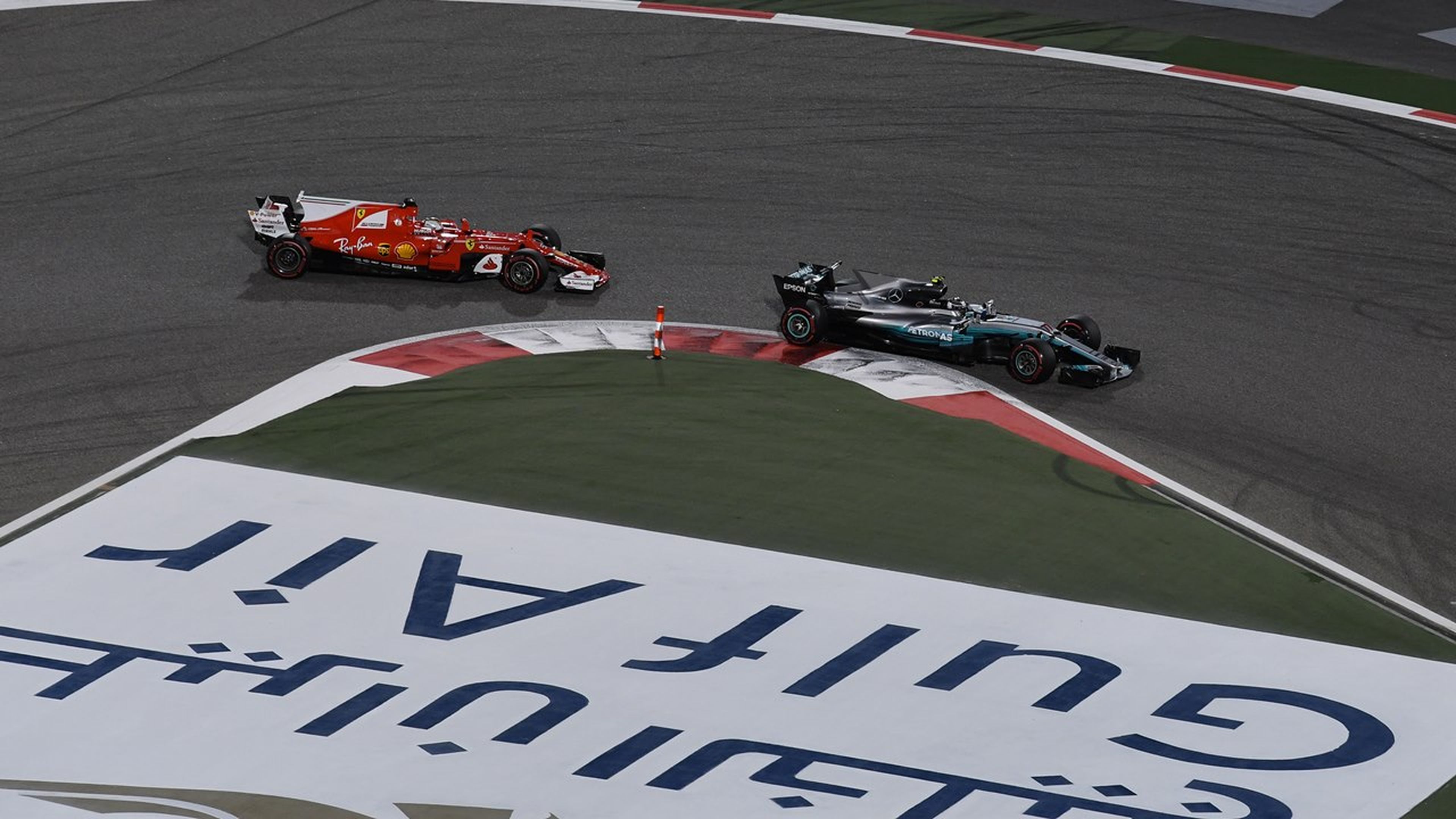 Batalla Vettel y Hamilton en Bahréin