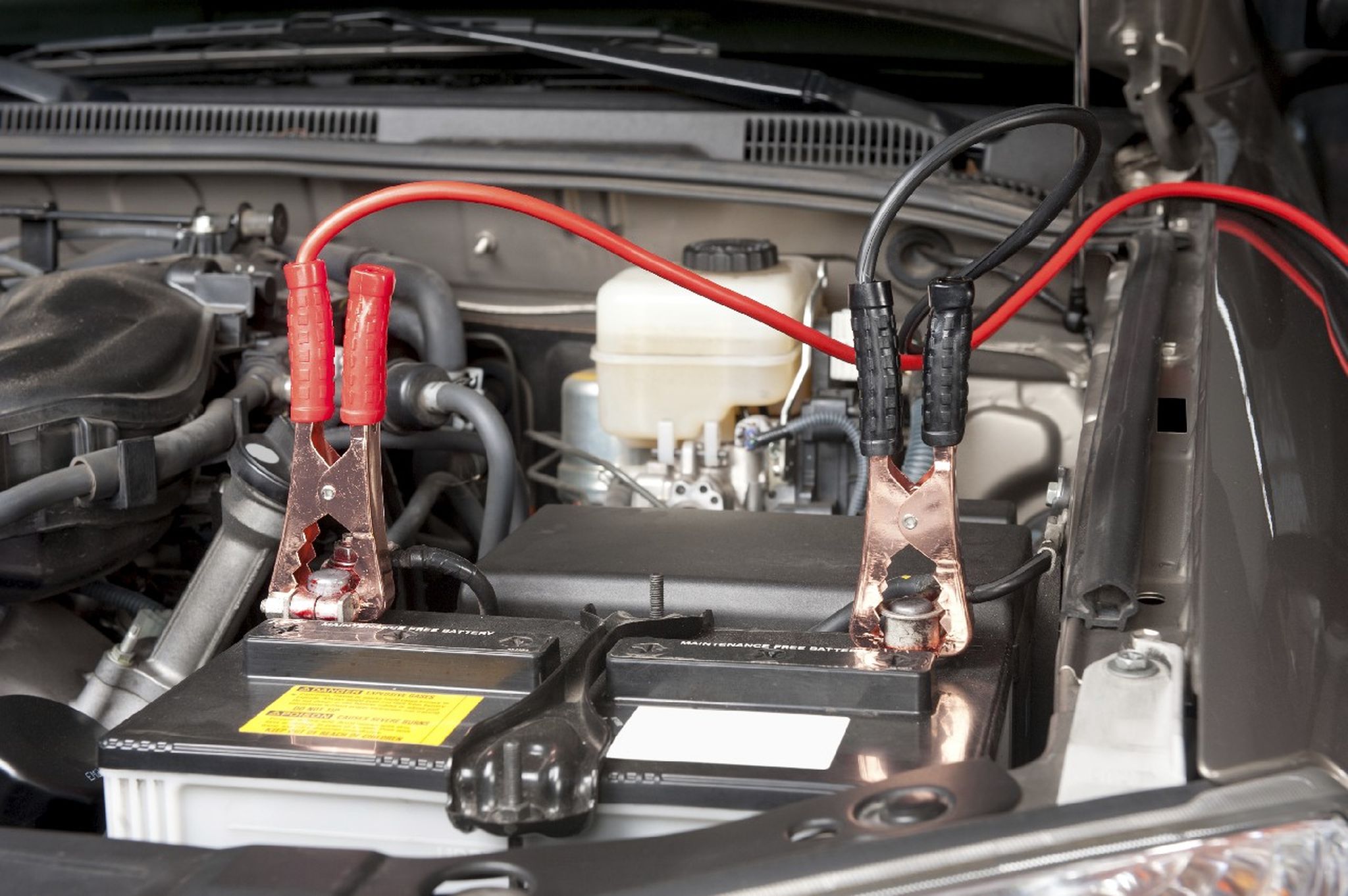 Cómo colocar las pinzas del coche