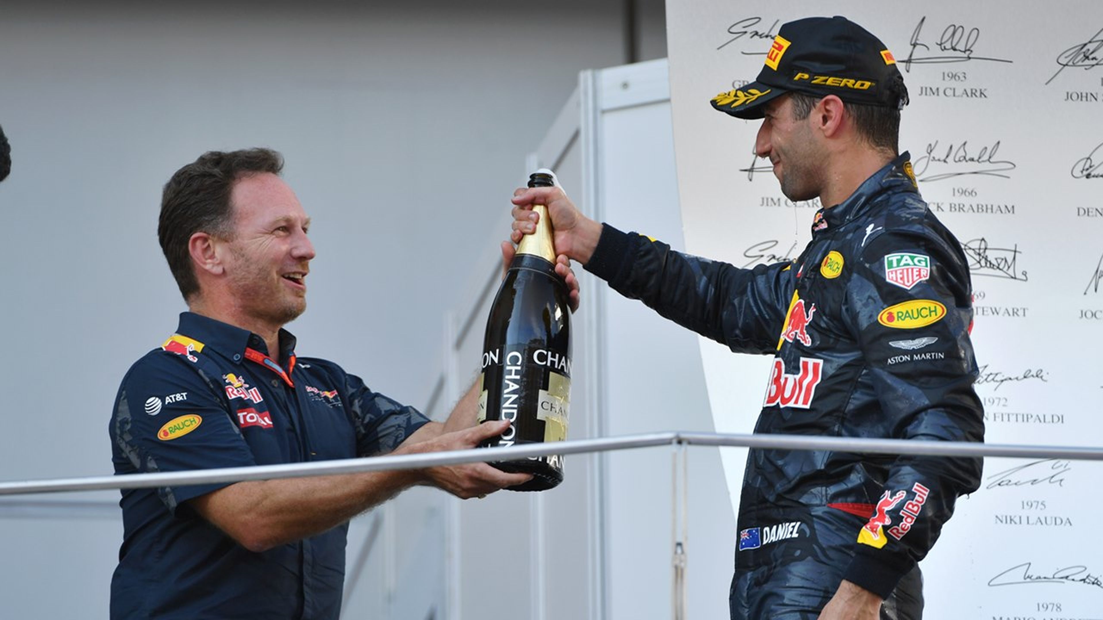 Ricciardo y Horner, en el podio