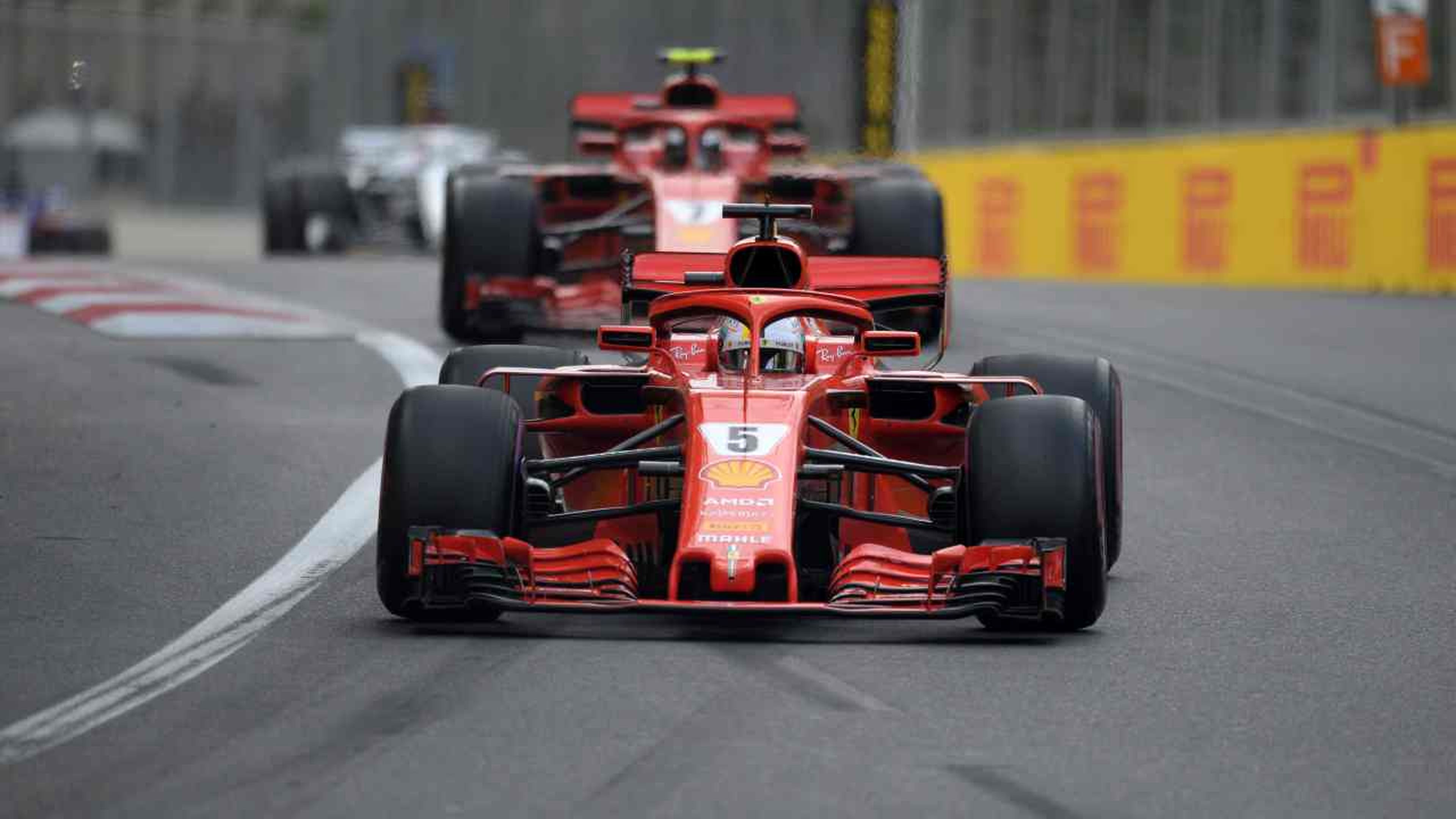 Vettel consigue la pole en Azerbaiyan