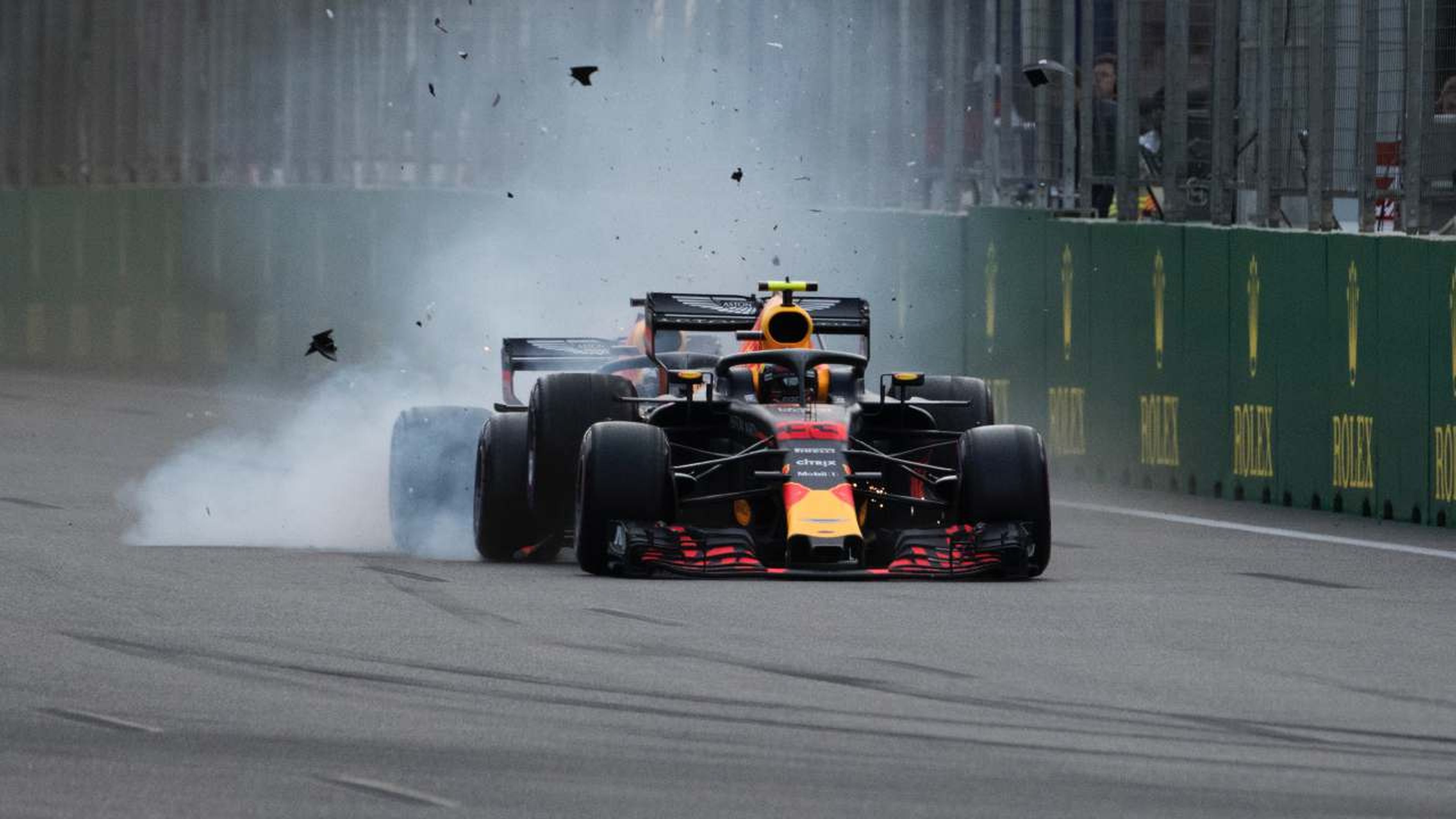 Accidente de Verstappen y Ricciardo en Baku