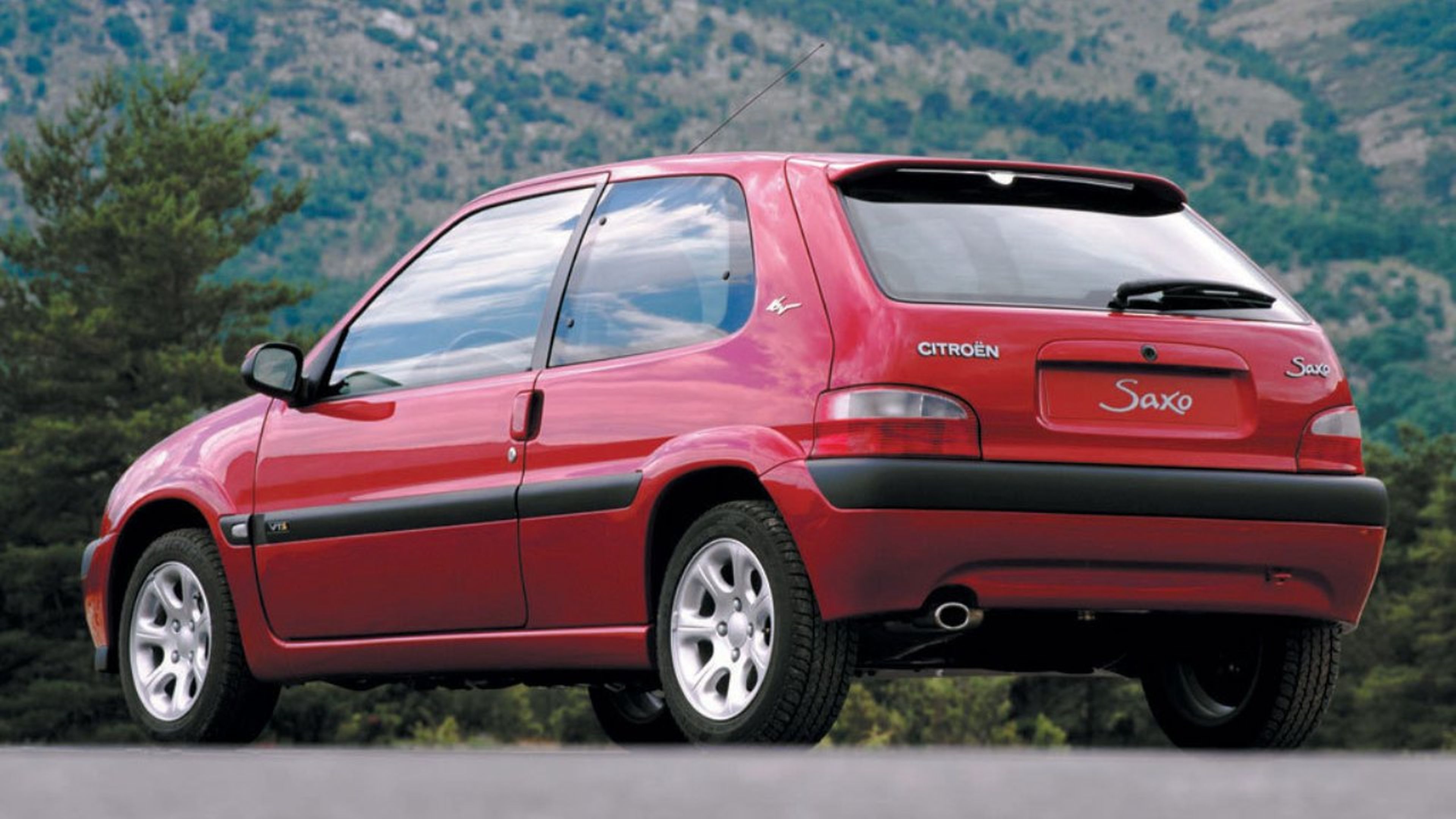 Cuál era mejor, Citroën Saxo VTS o Renault Clio 16V?