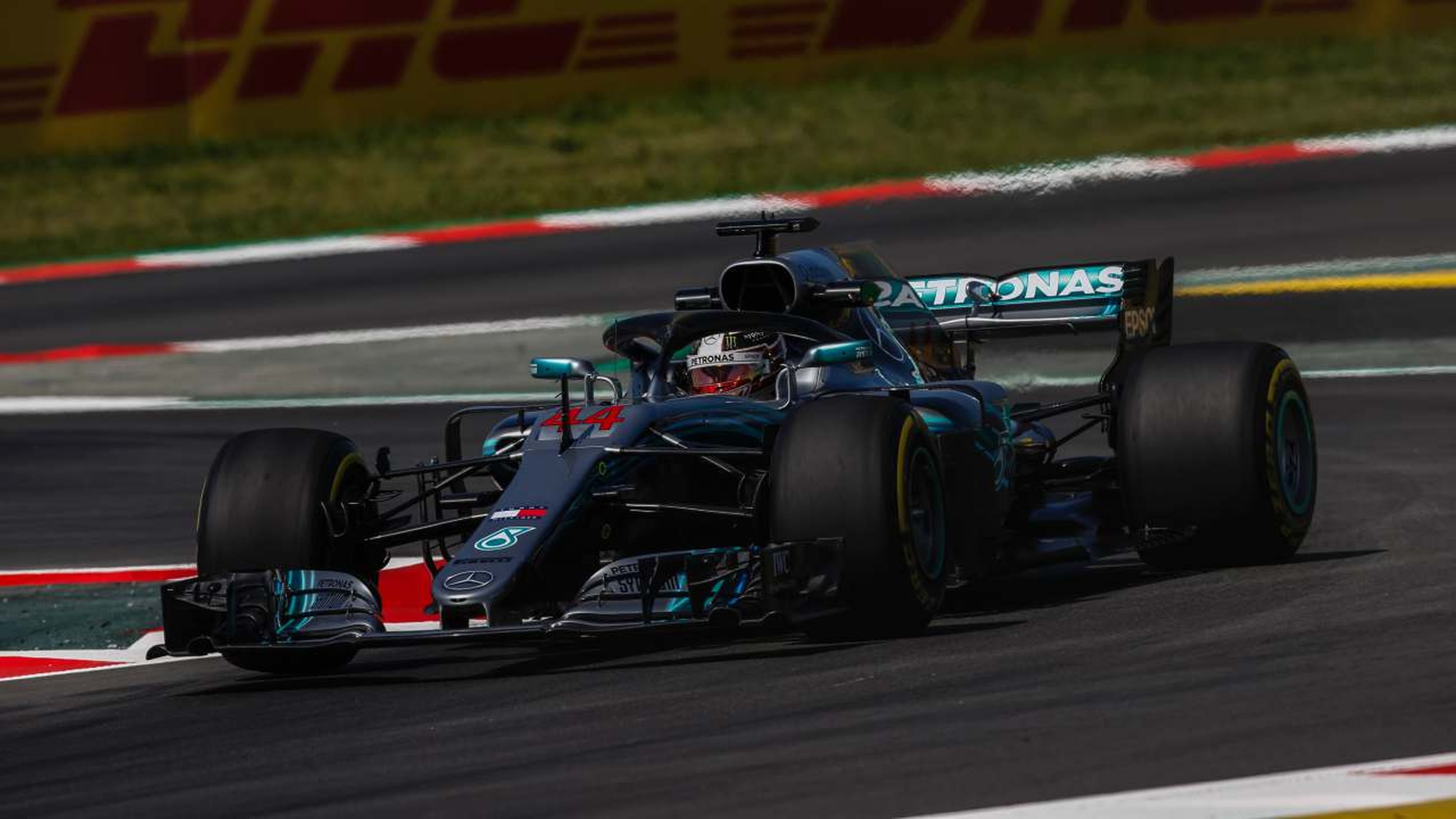 Lewis Hamilton en los Libres 2 del GP España