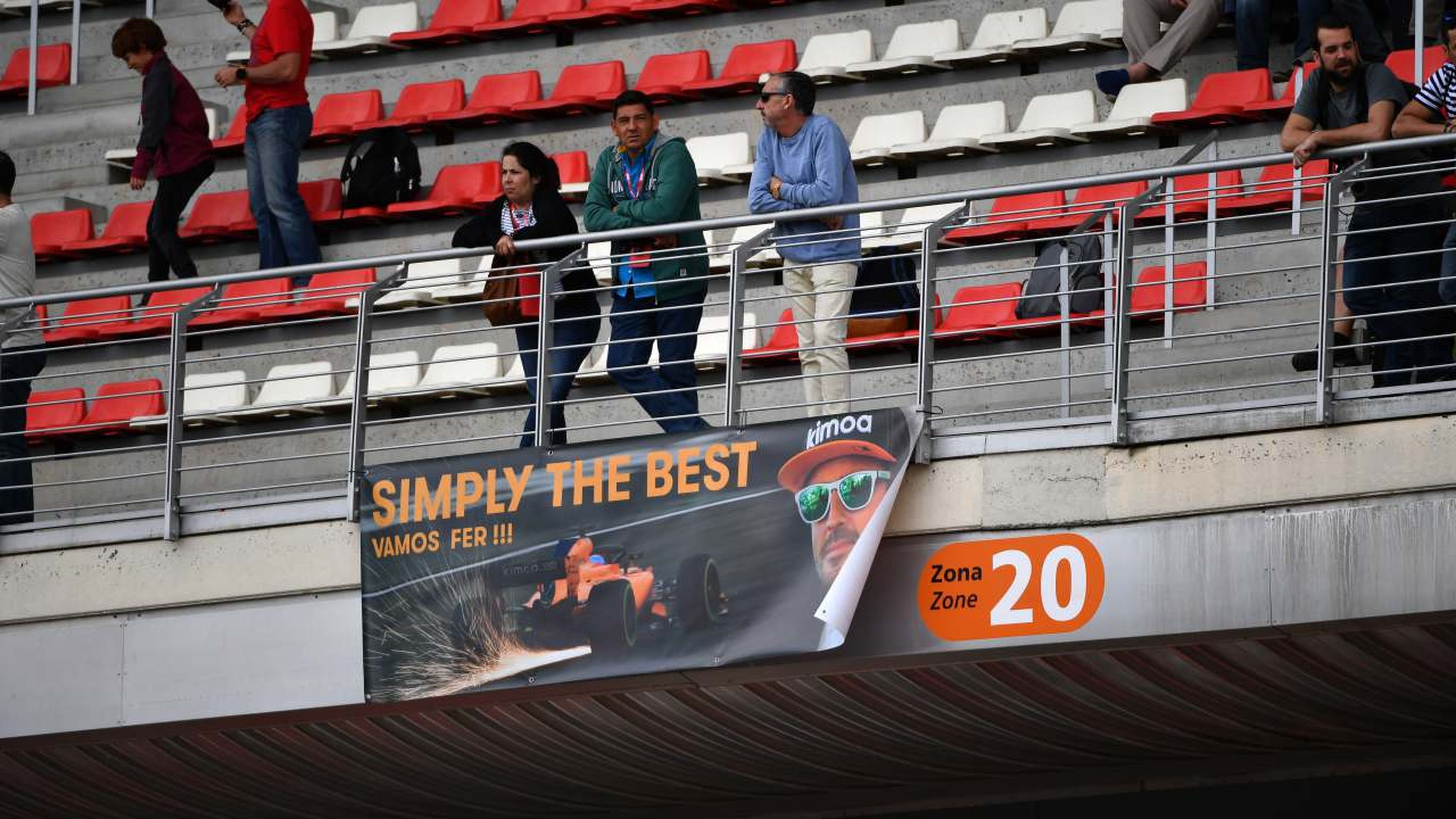 Pancarta de apoyo a Alonso