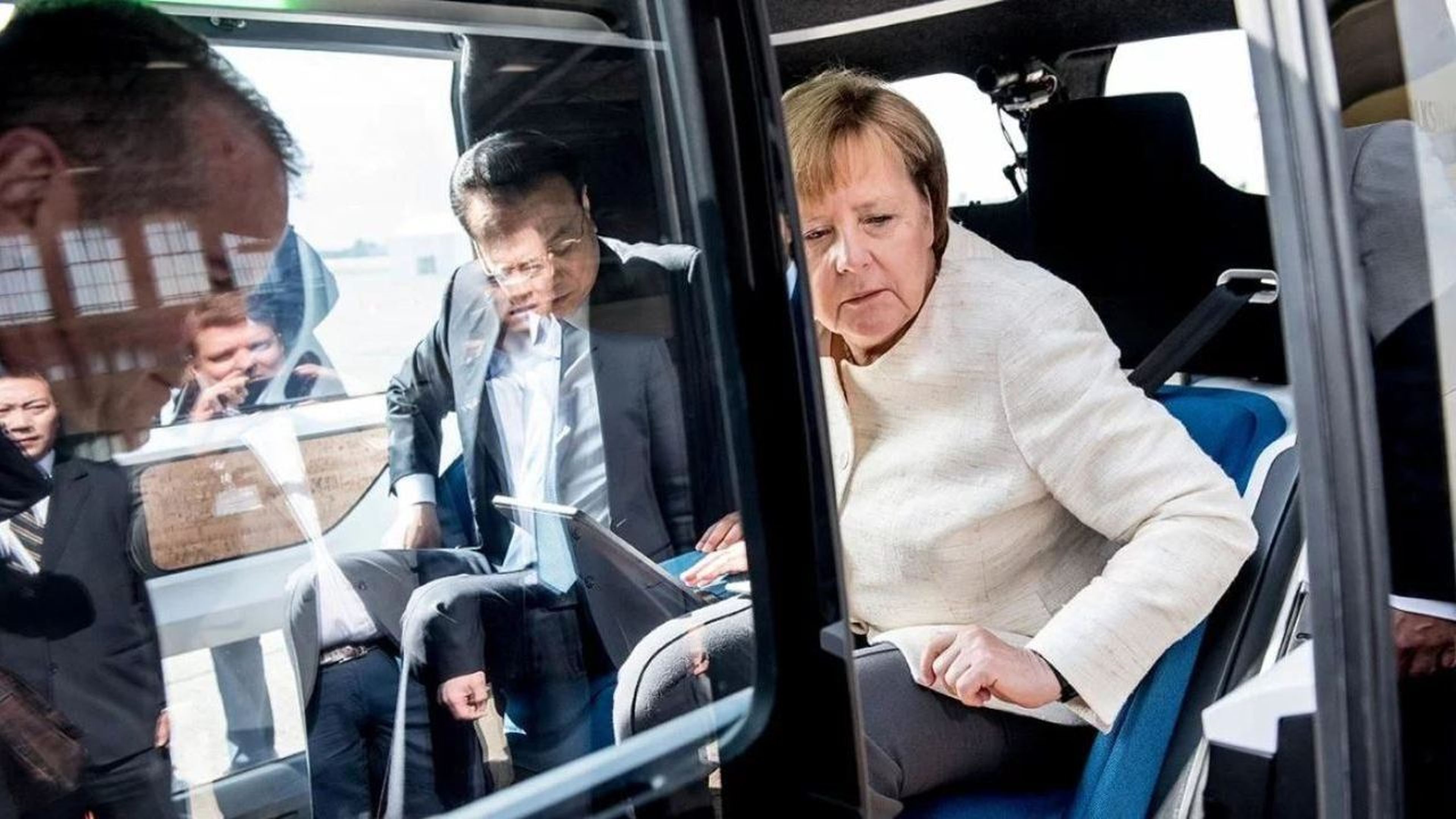 Angela Merkel Volkswagen SEDRIC Concept
