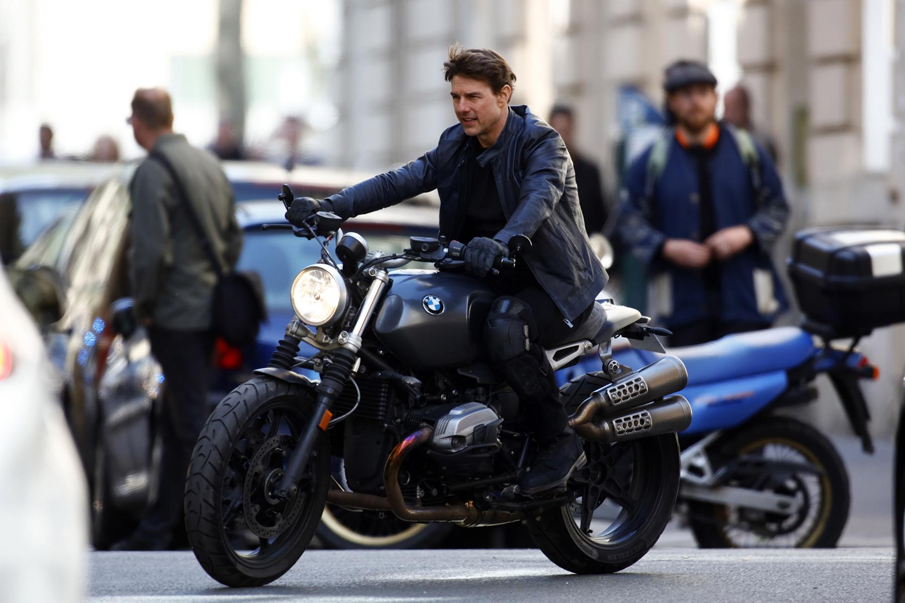 tom cruise mission impossible moto