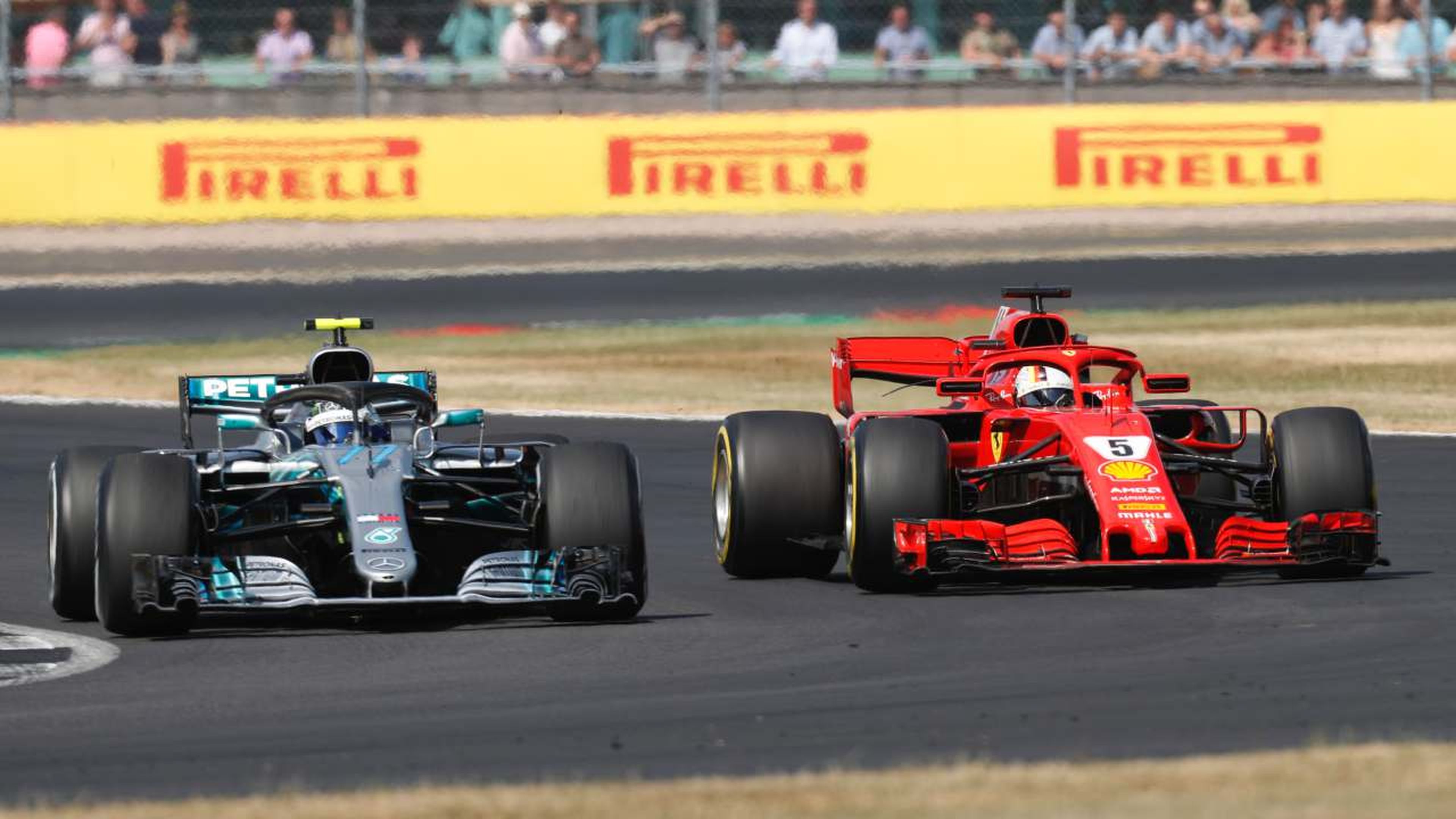 Vettel y Bottas en Silverstone