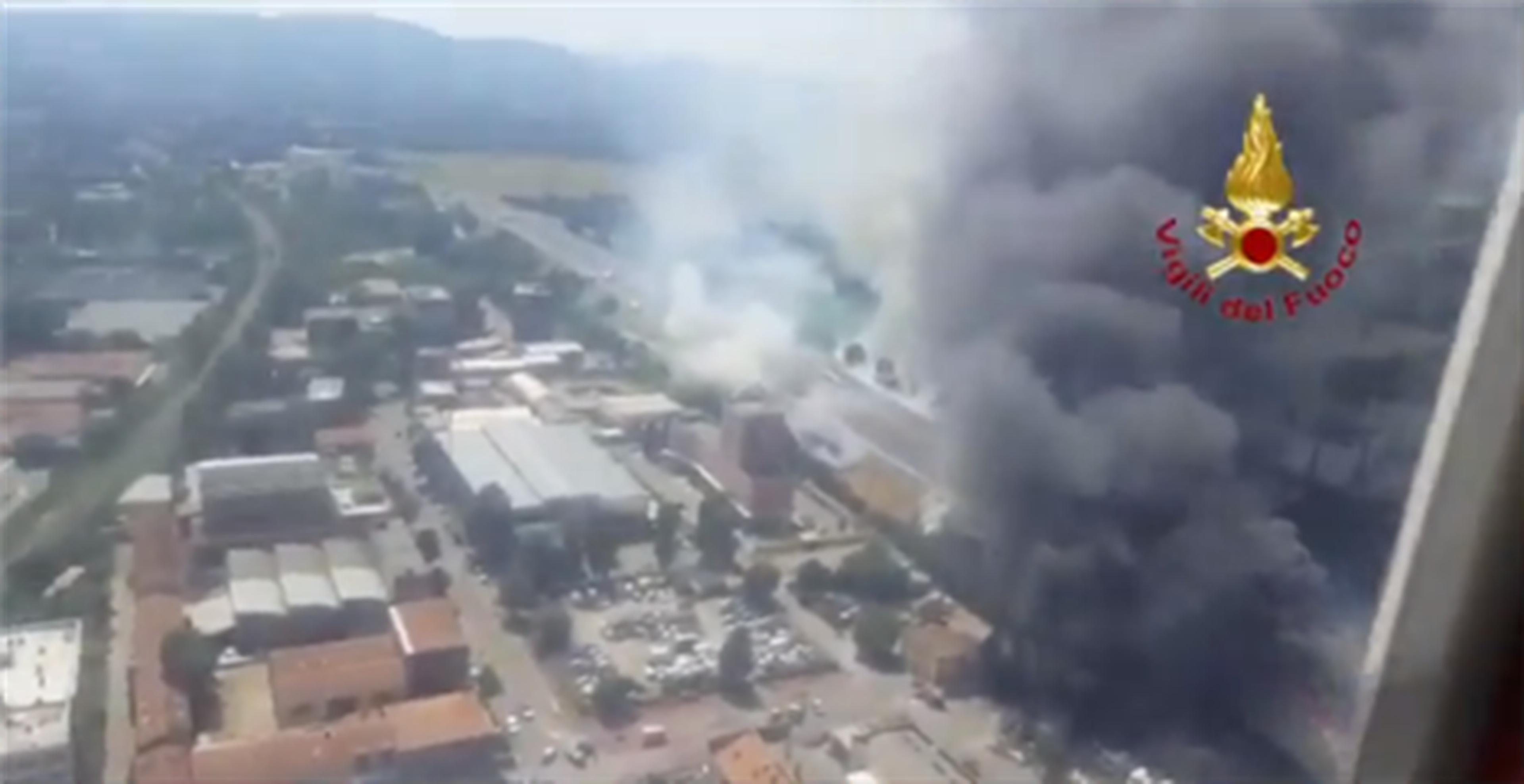 Un muerto y 100 heridos por una explosión en una autopista de Bolonia