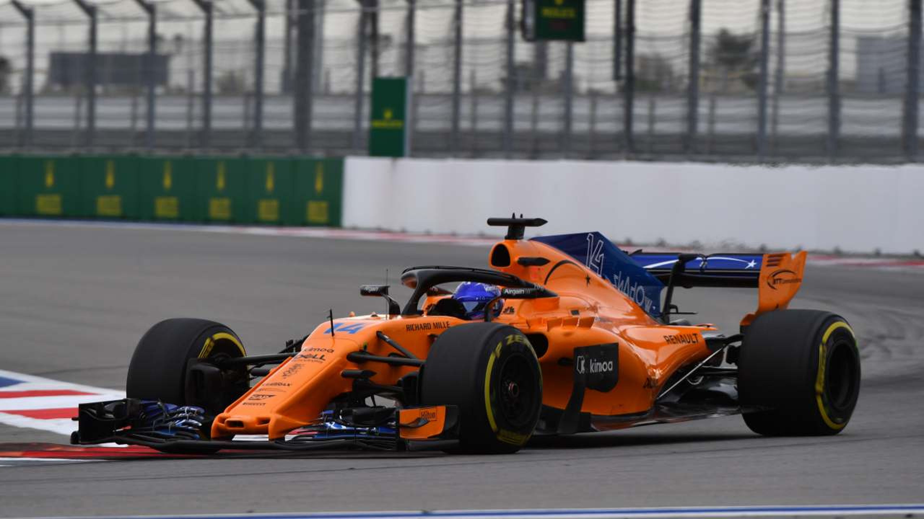 Alonso en los entrenamientos del GP de Rusia