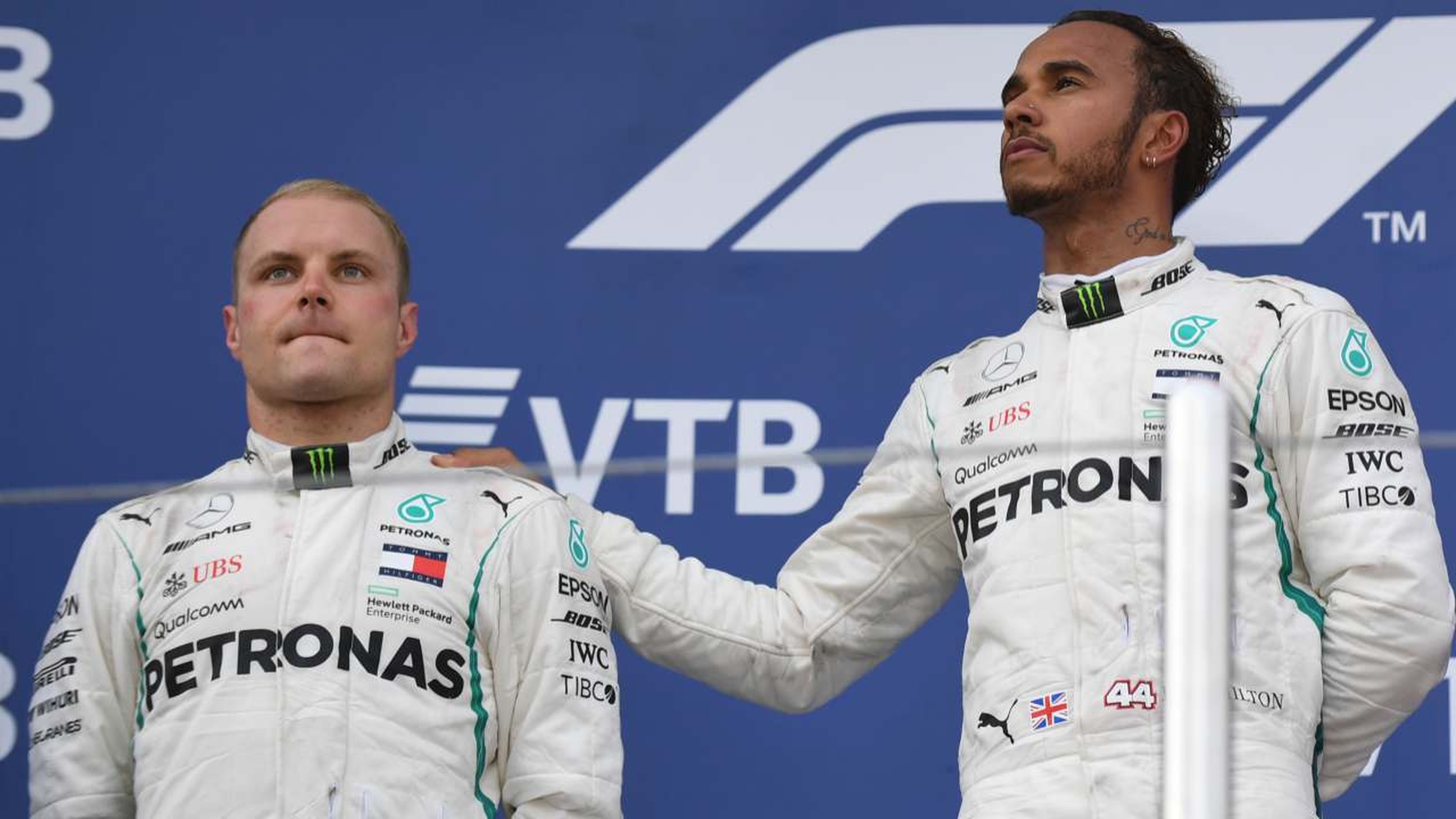 Hamilton y Bottas en el podio
