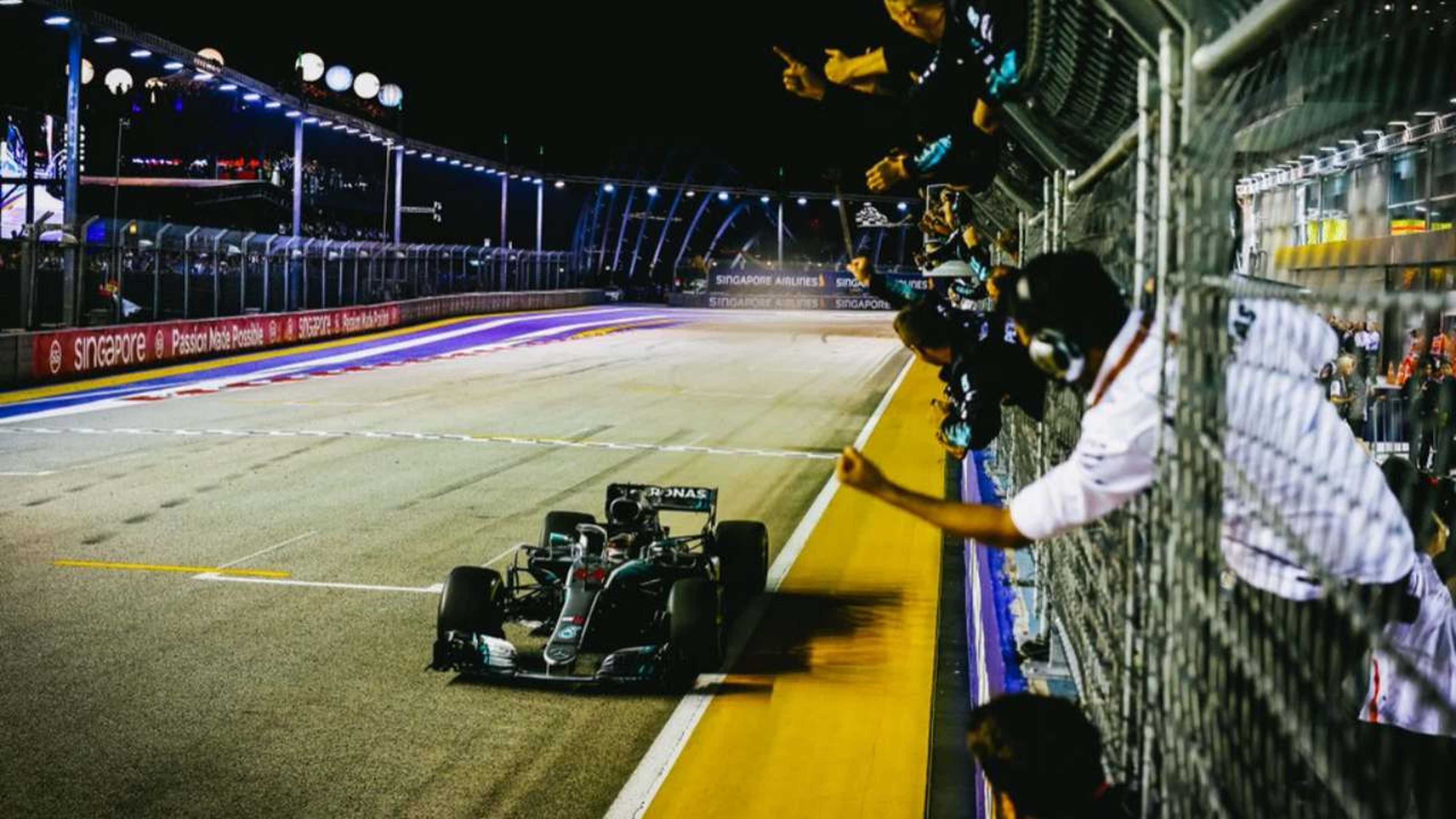 Lewis Hamilton en meta en Singapur
