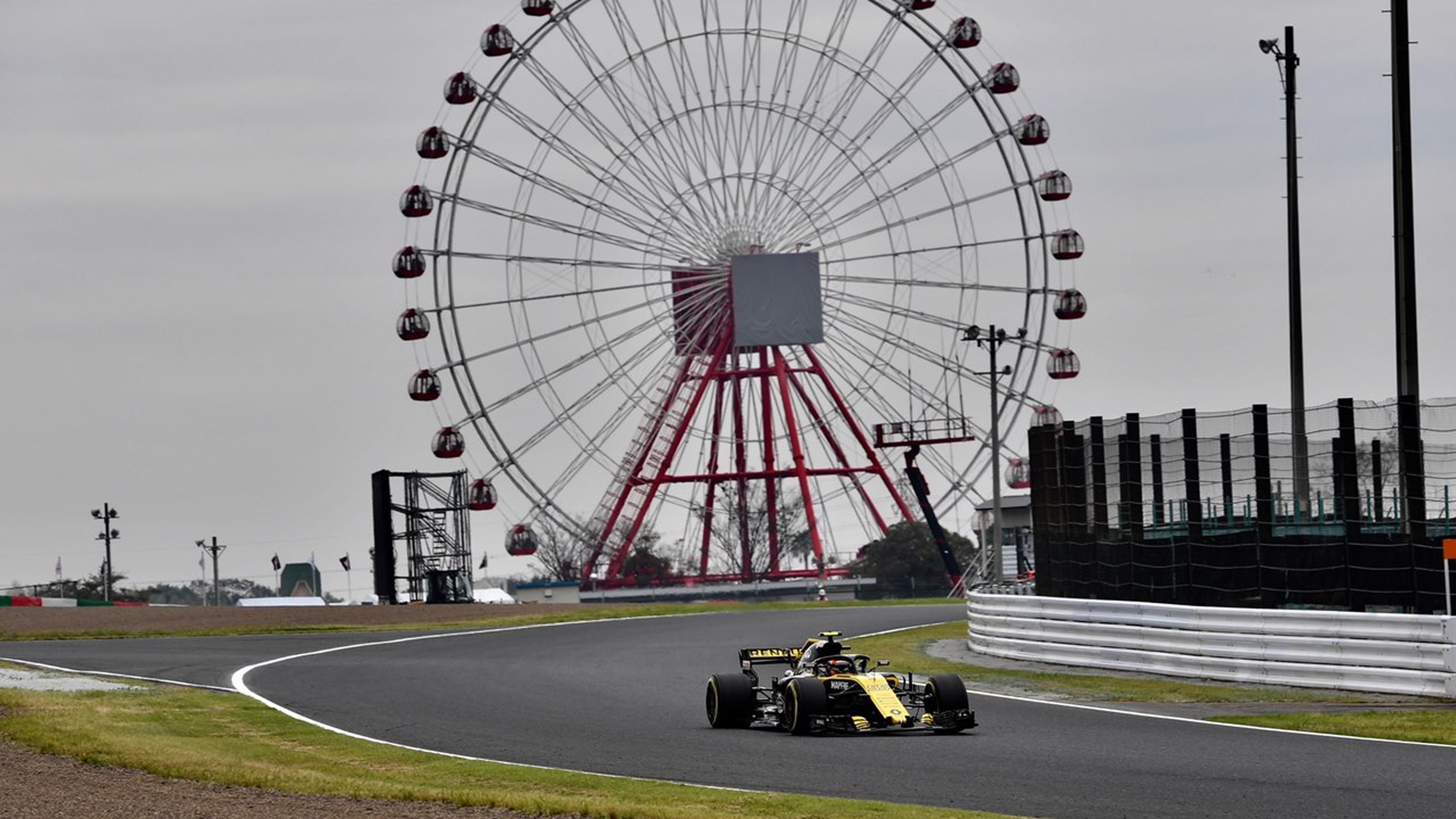 Carlos Sainz en los Libres 2 del GP Japón