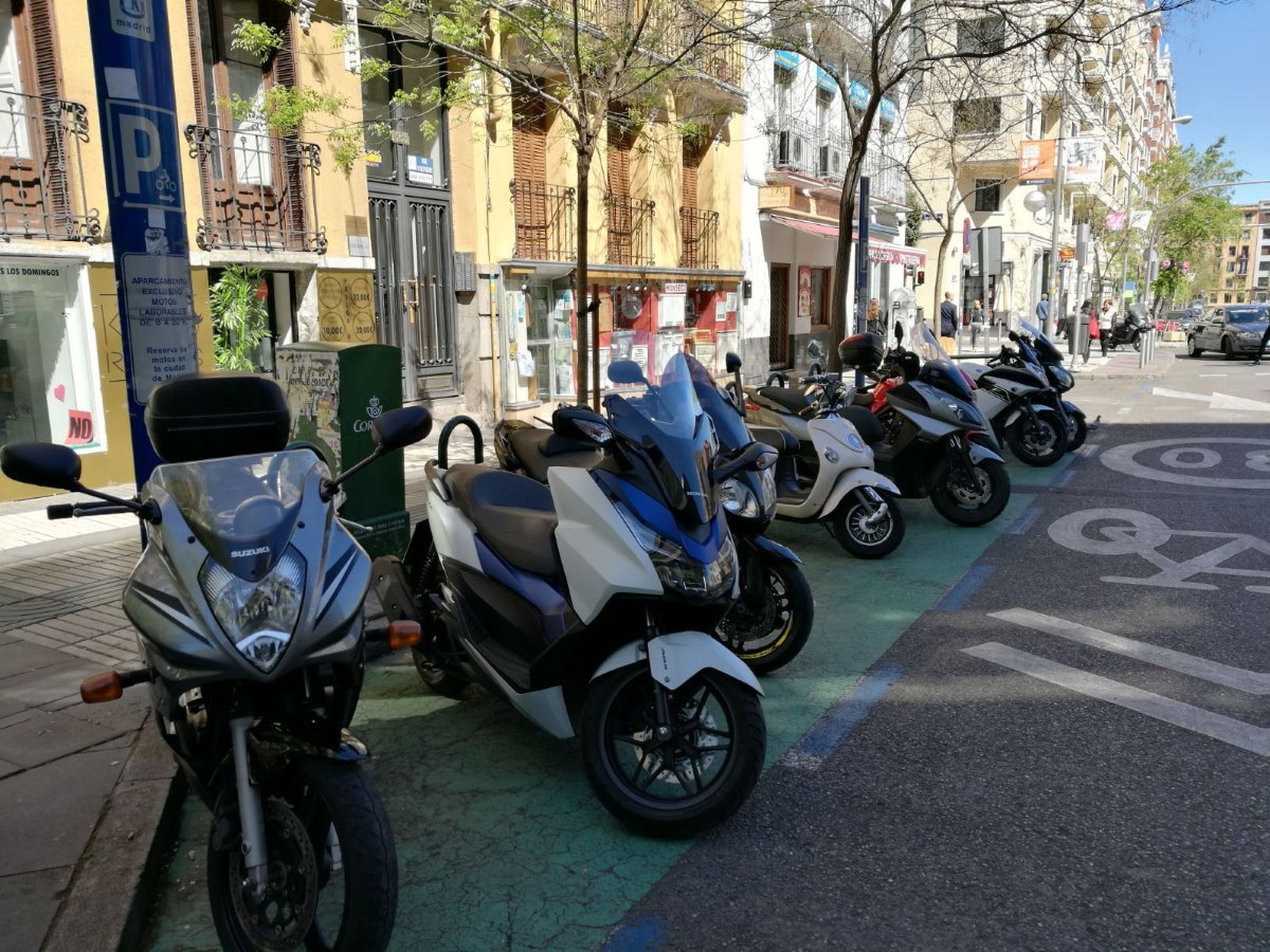 Consejos para aparcar tu moto en Madrid