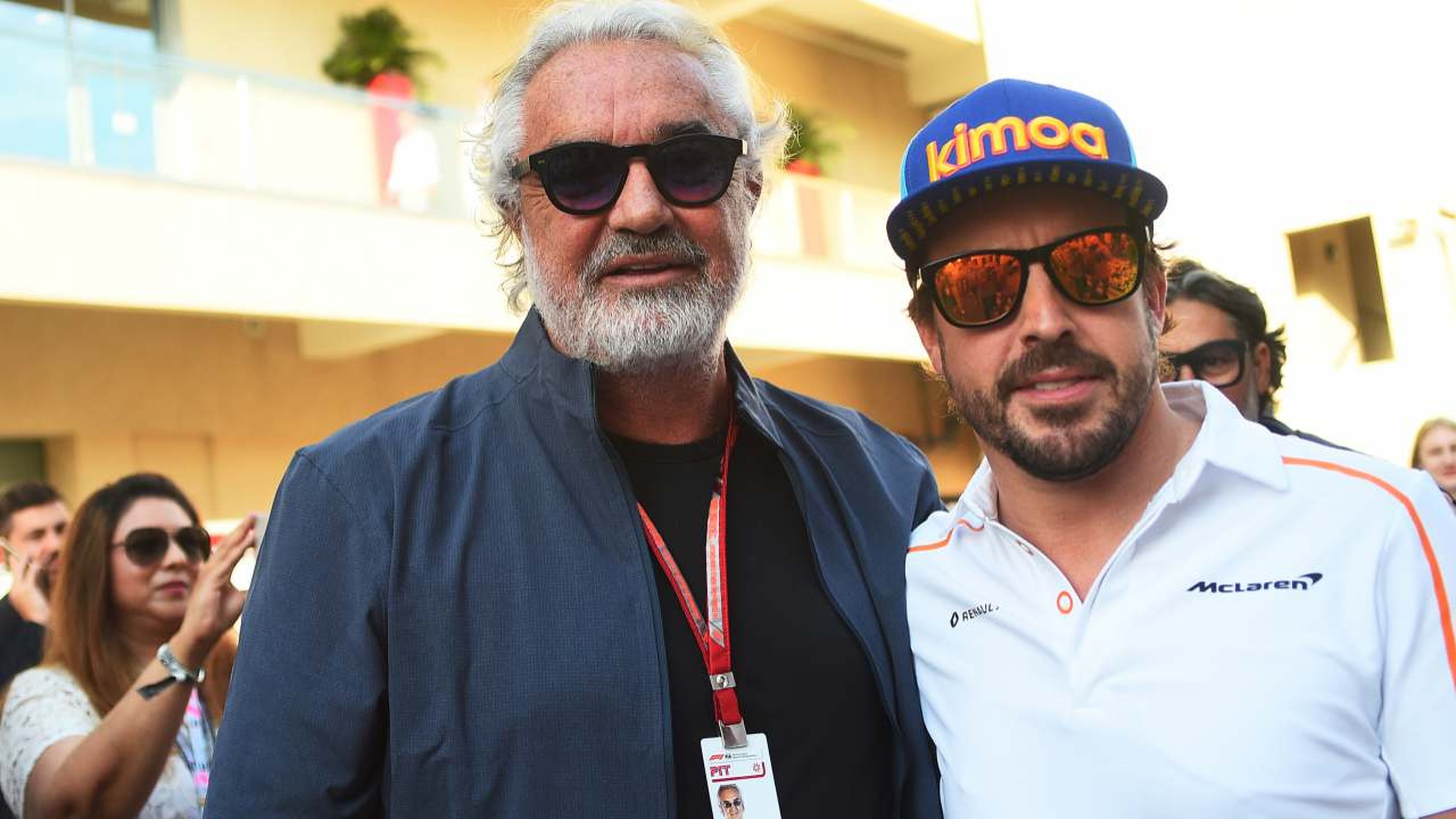 Alonso y Briatore en Abu Dhabi