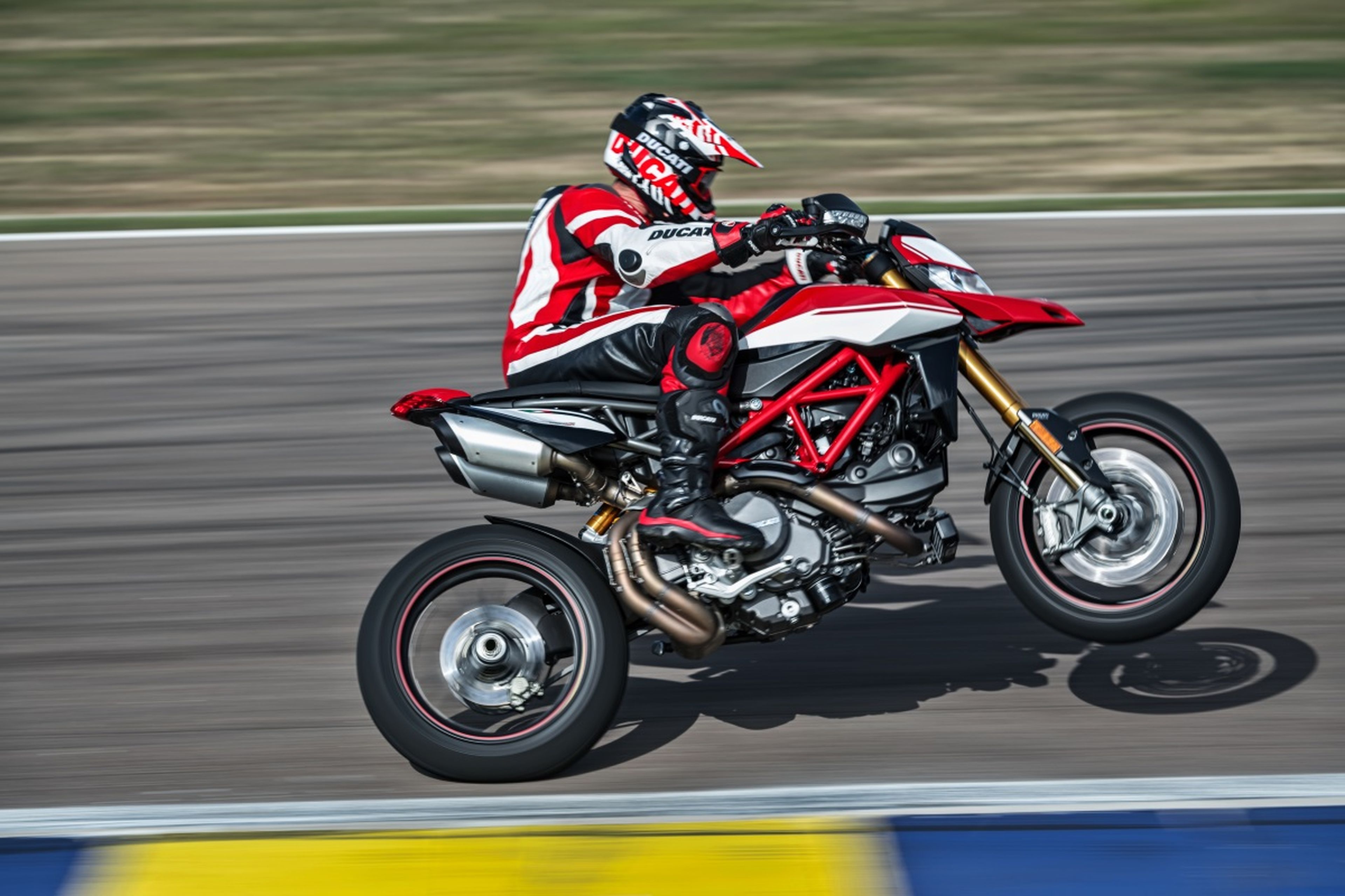 Nueva Ducati Hypermotard 950 2019