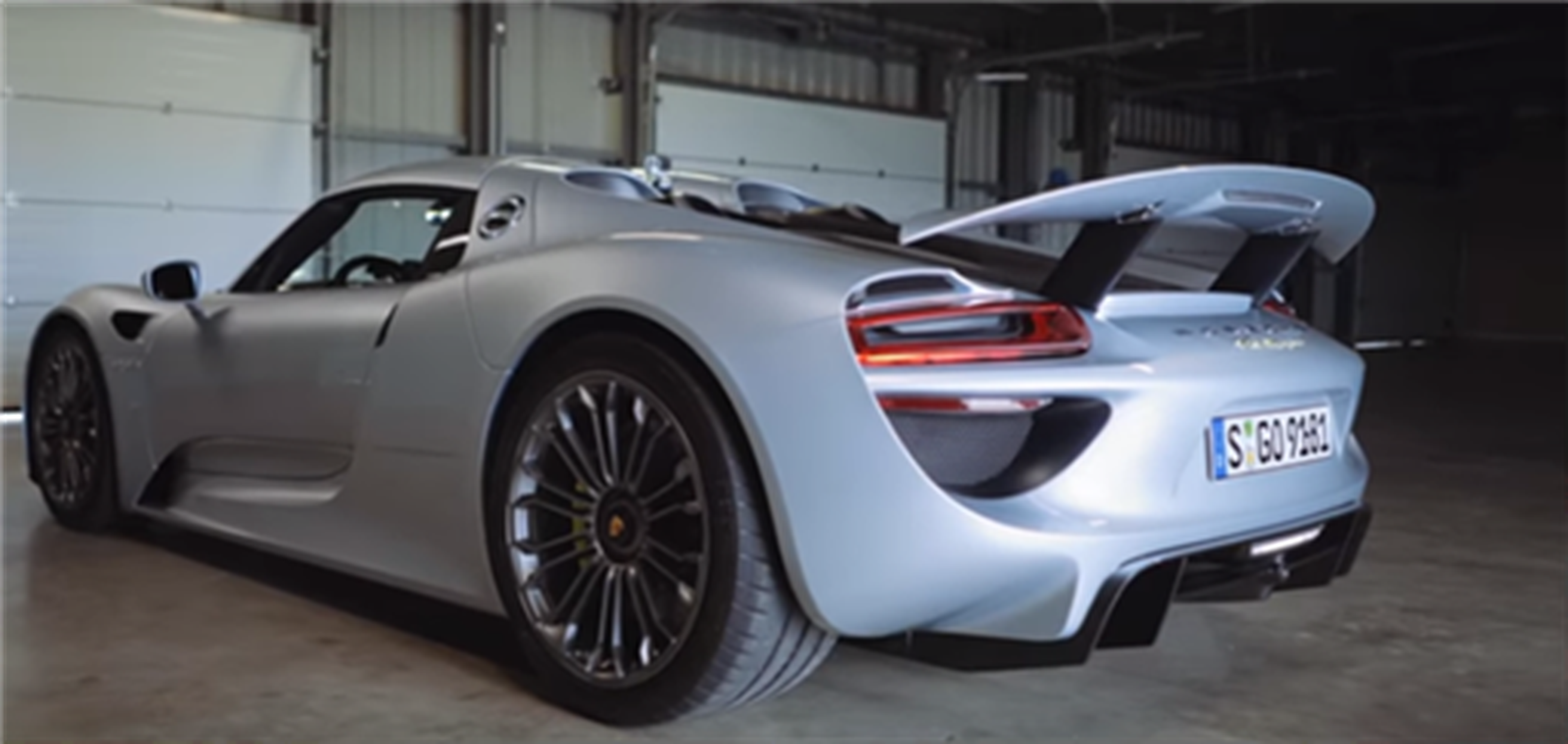 VÍDEO: el Porsche 918 Spyder PHEV, a prueba