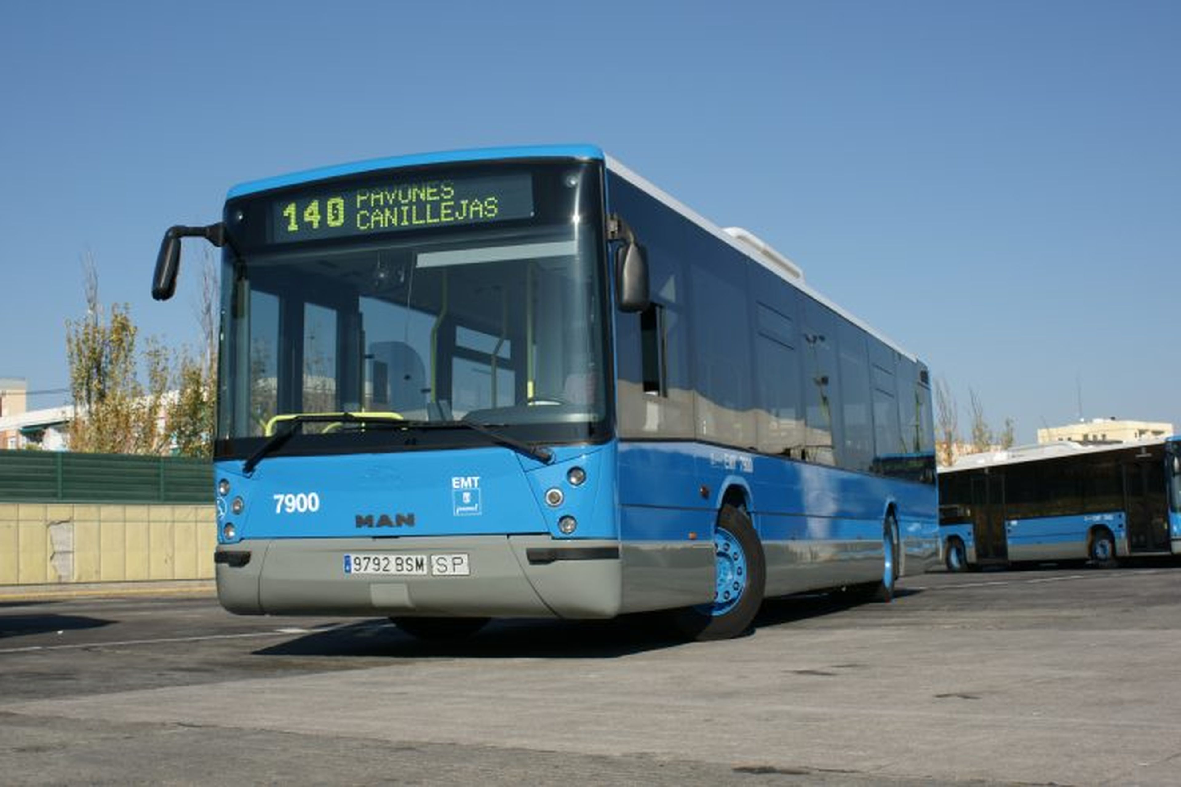 EMT pone en venta 24 autobuses de segunda mano