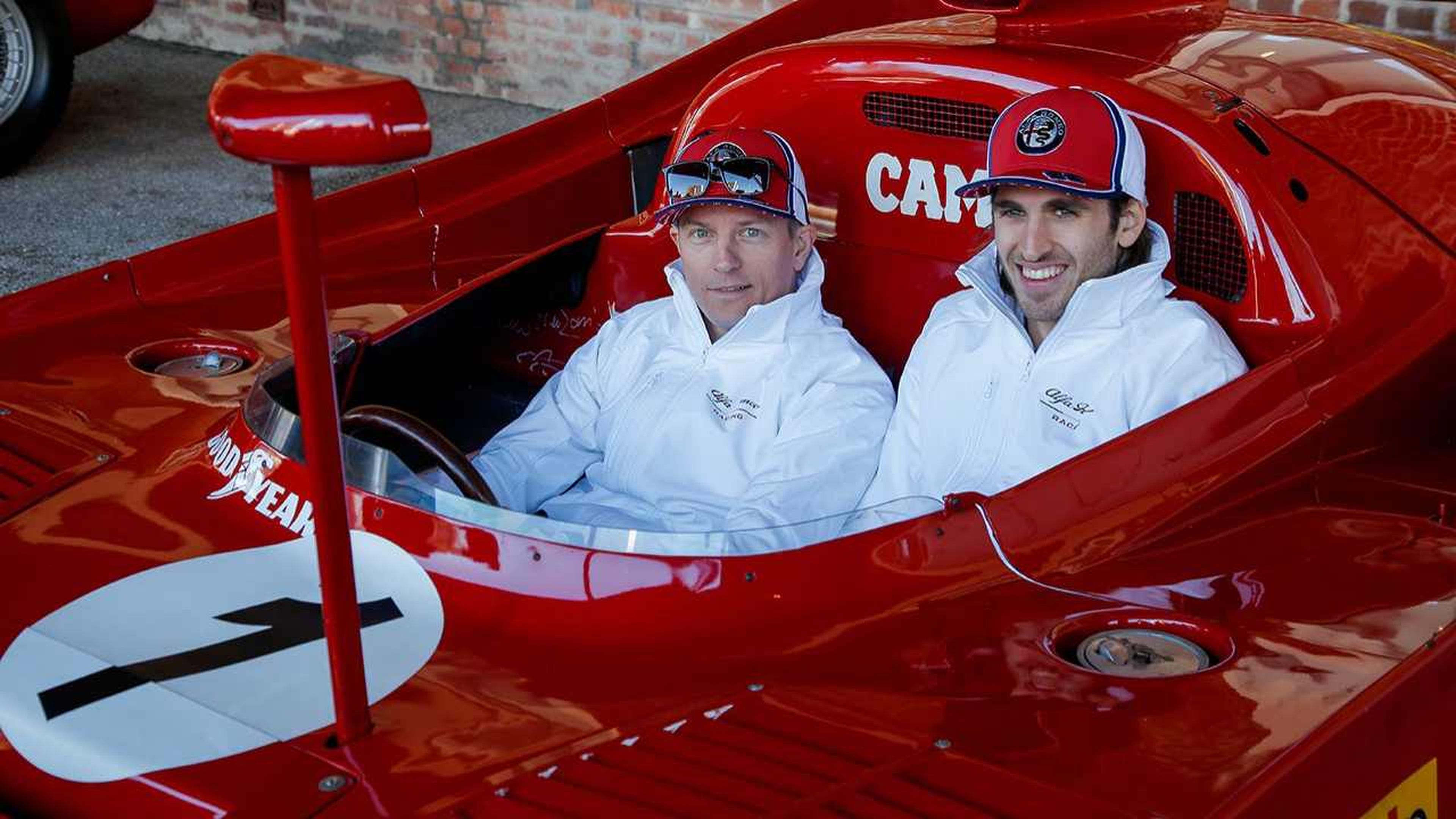 Raikkonen y Giovinazzi con Alfa Romeo