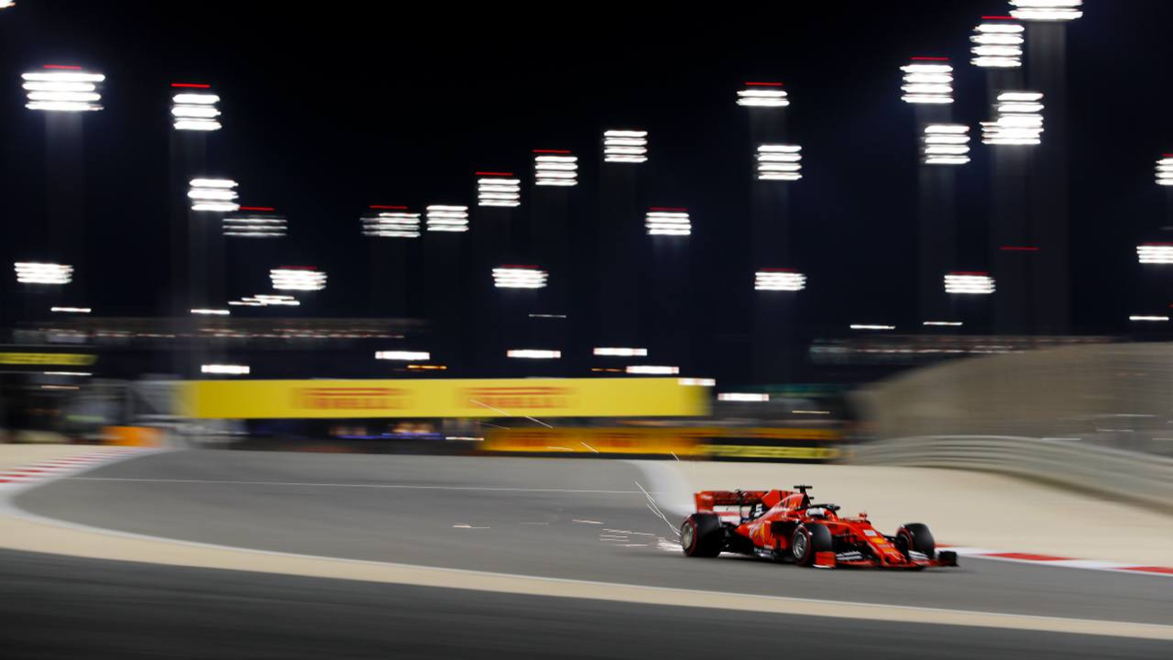 Sebastian Vettel en los Libres 2 de Bahréin