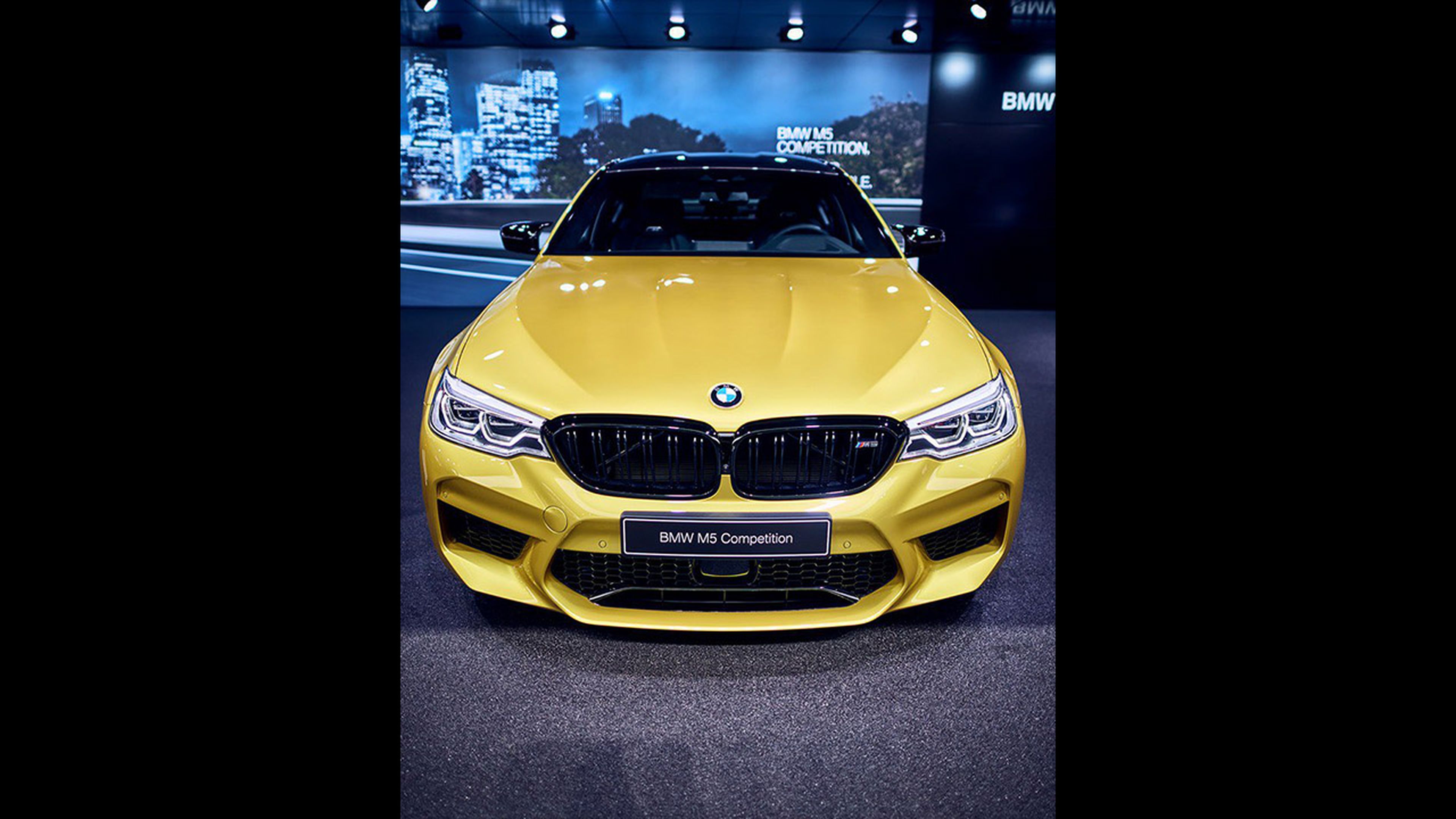 BMW M5 Competition Austin Yellow Metallic