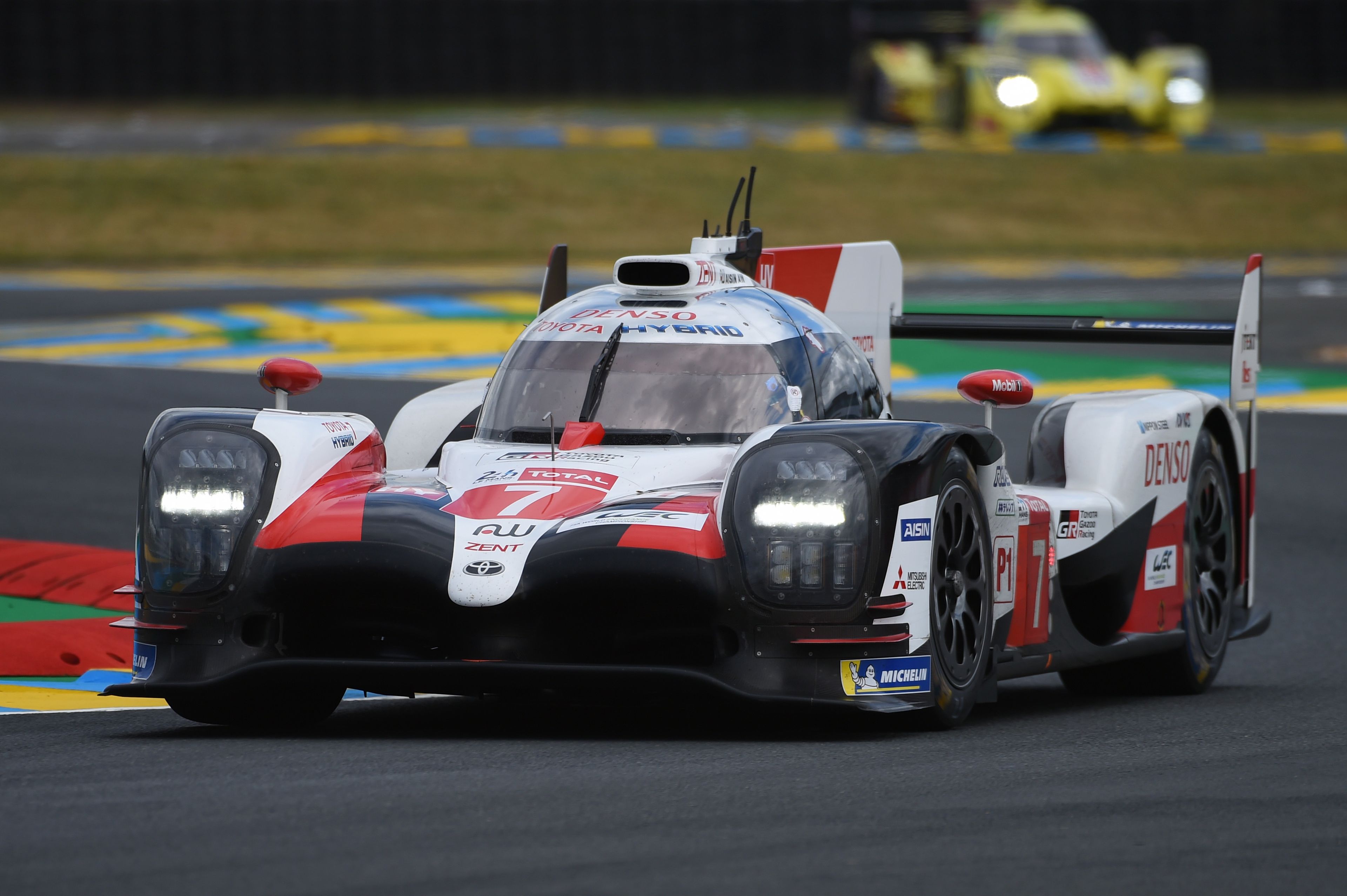 Toyota 7 en los entrenamientos de Le Mans