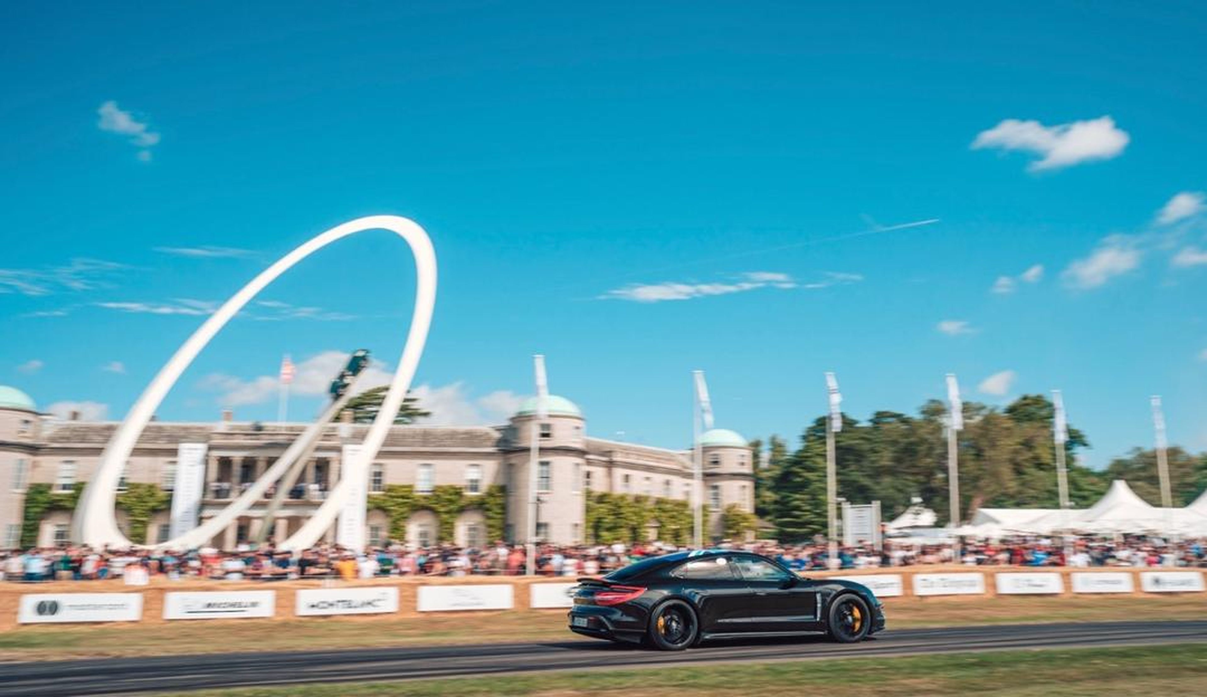 El Porsche Taycan visita el Goodwood Festival of Speed