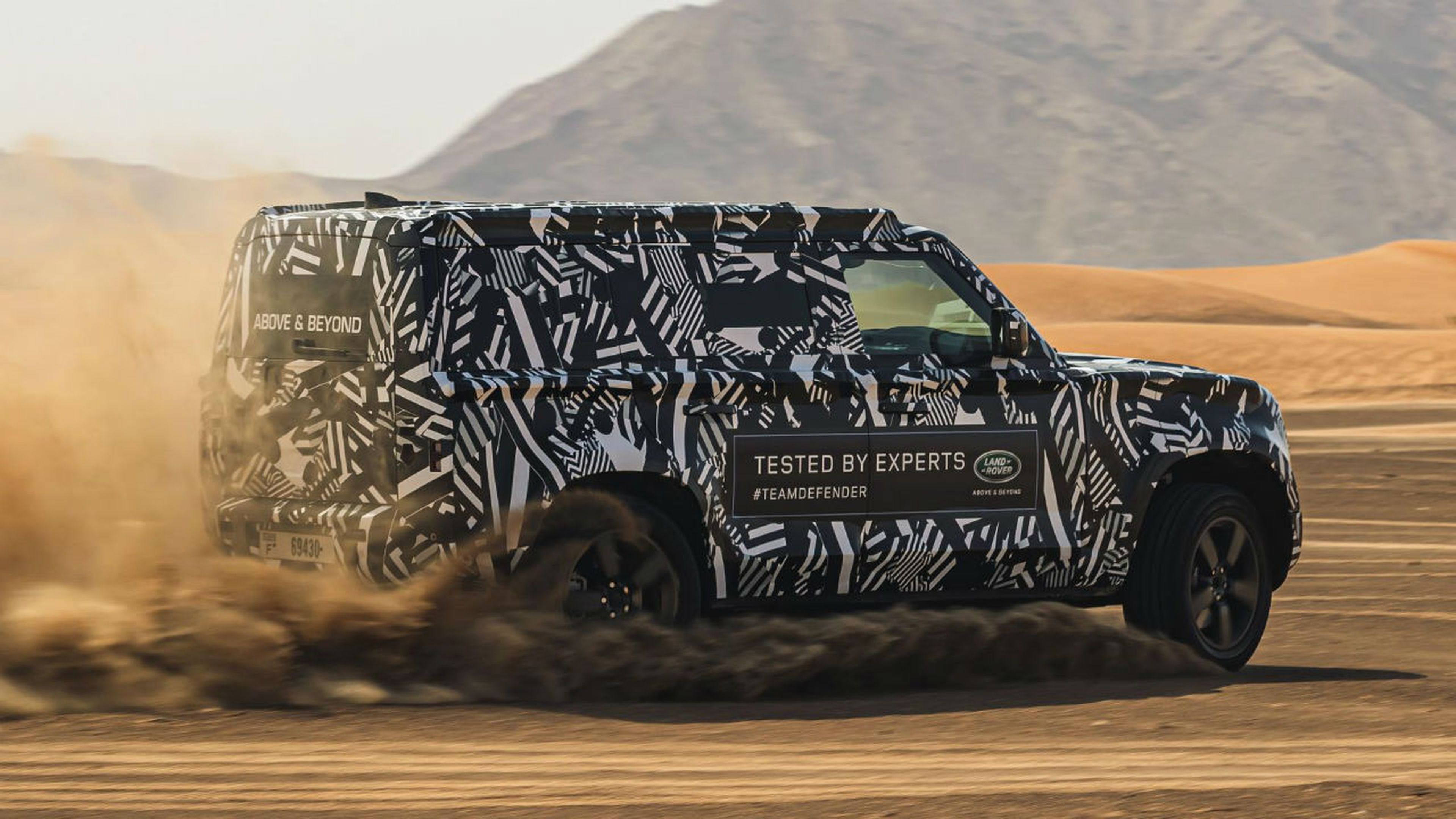 El Land Rover Defender 2020 tiene la misión de continuar alimentando la fama que merece su denominación.