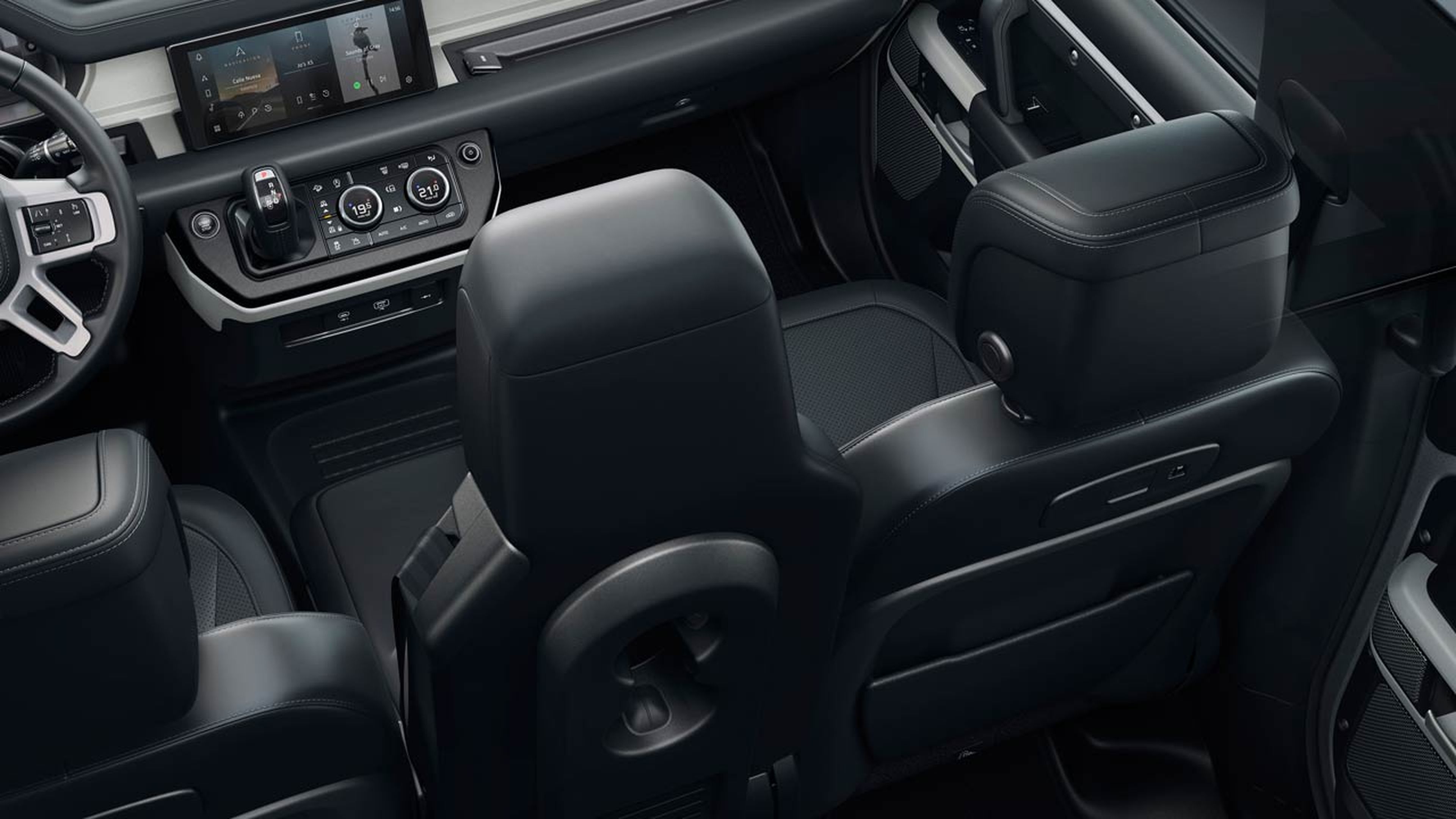 El nuevo Land Rover Defender puede llevar tres asientos en la primera fila
