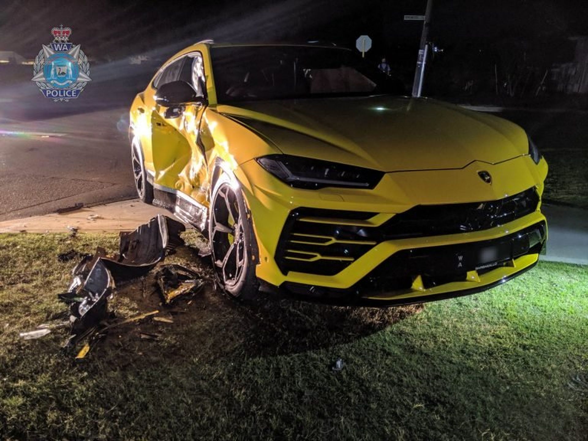 Un australiano de 14 años se choca contra un Lamborghini Urus en un Subaru robado