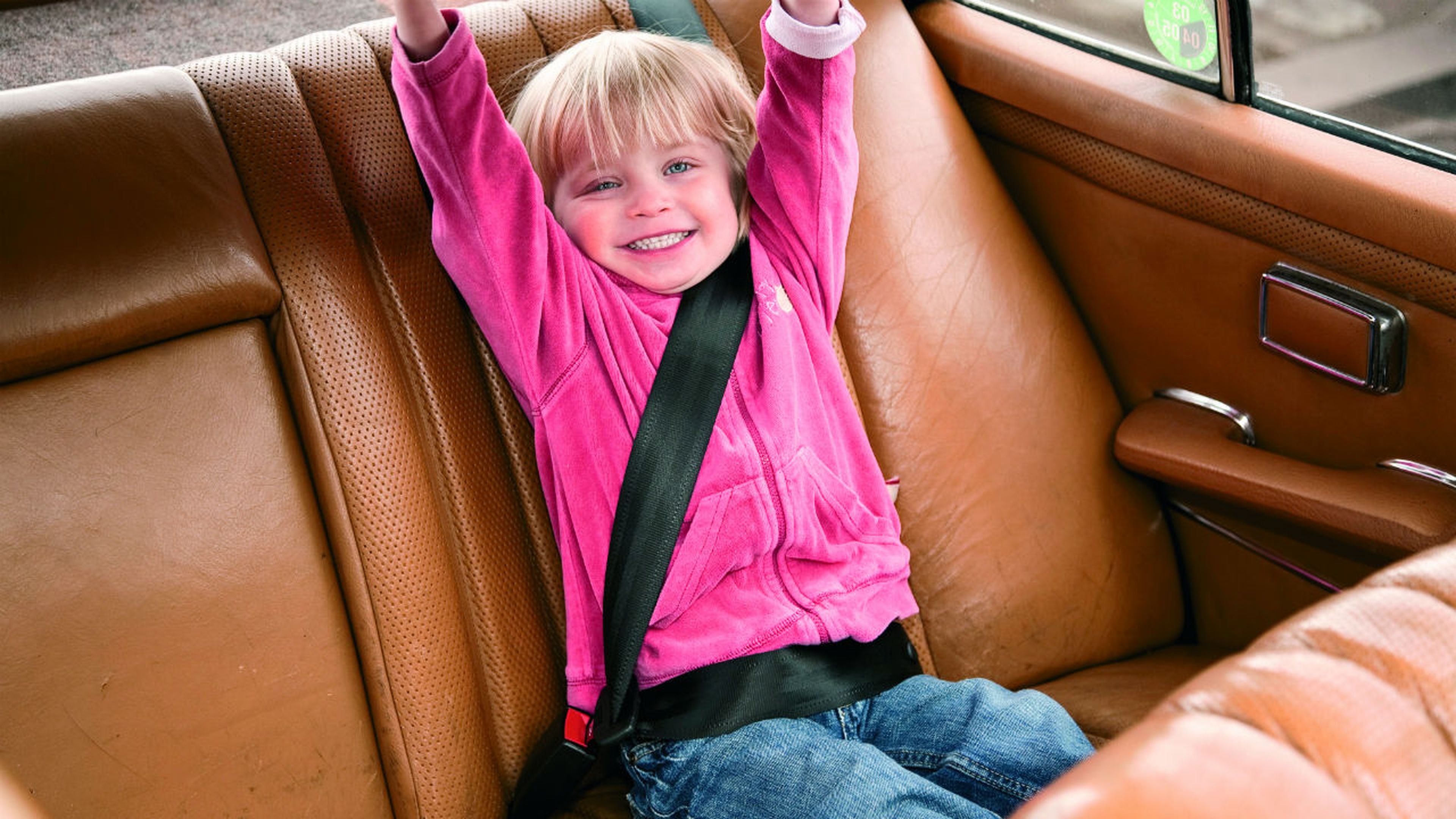 errores más comunes al llevar niños en el coche