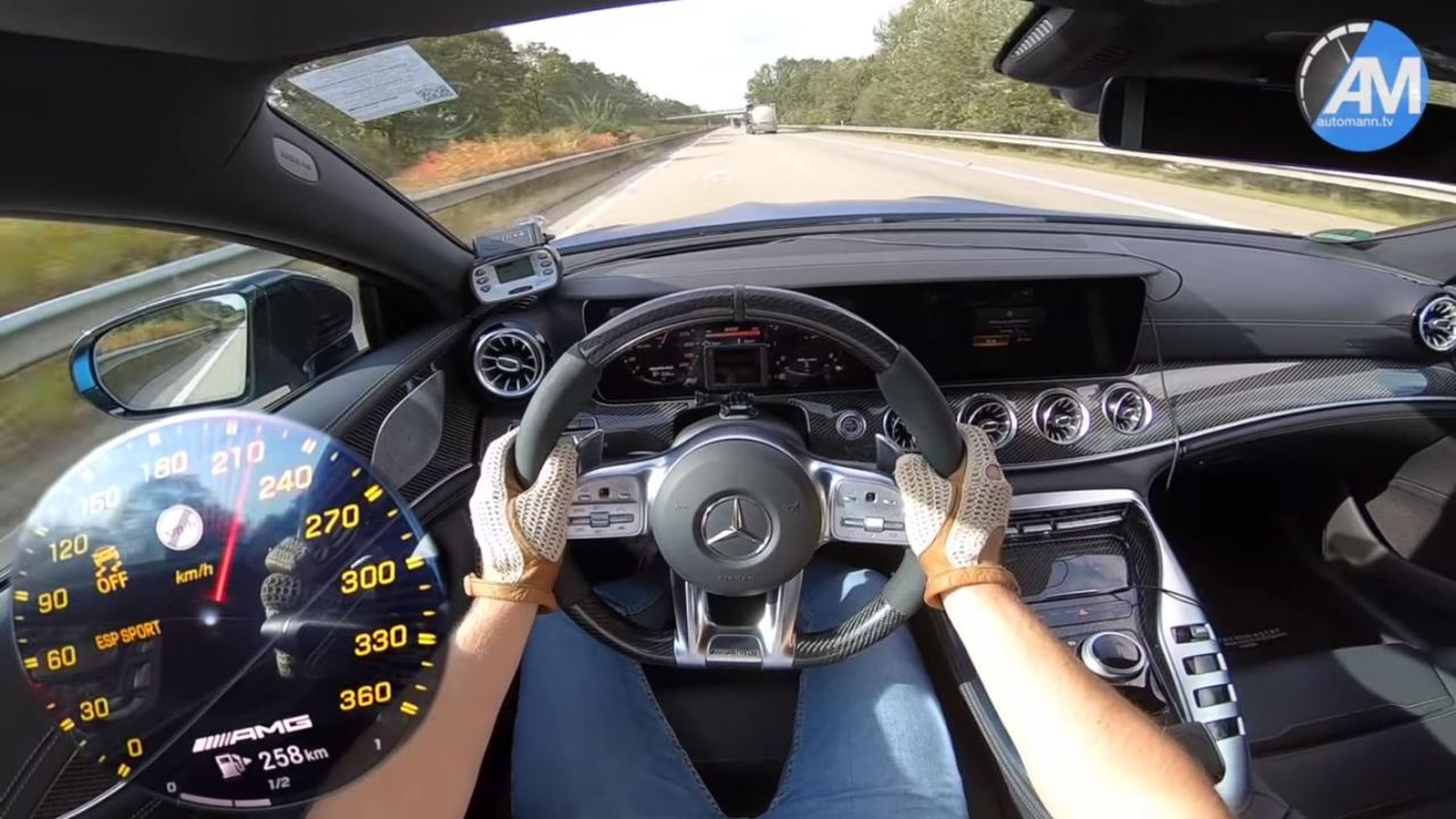 Mercedes-AMG GT 63 S Autobahn